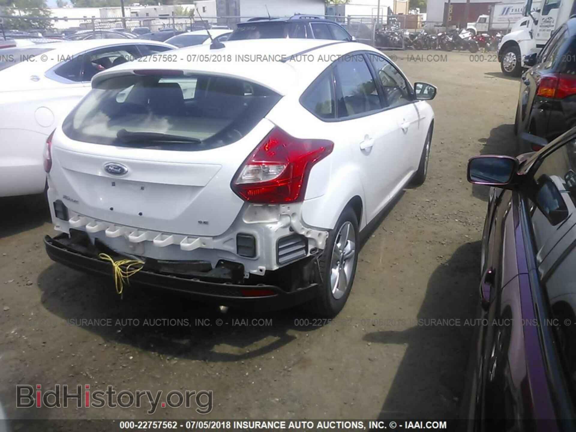 2014 Ford Focus - VIN: 1FADP3K27EL377787 - Photo 4