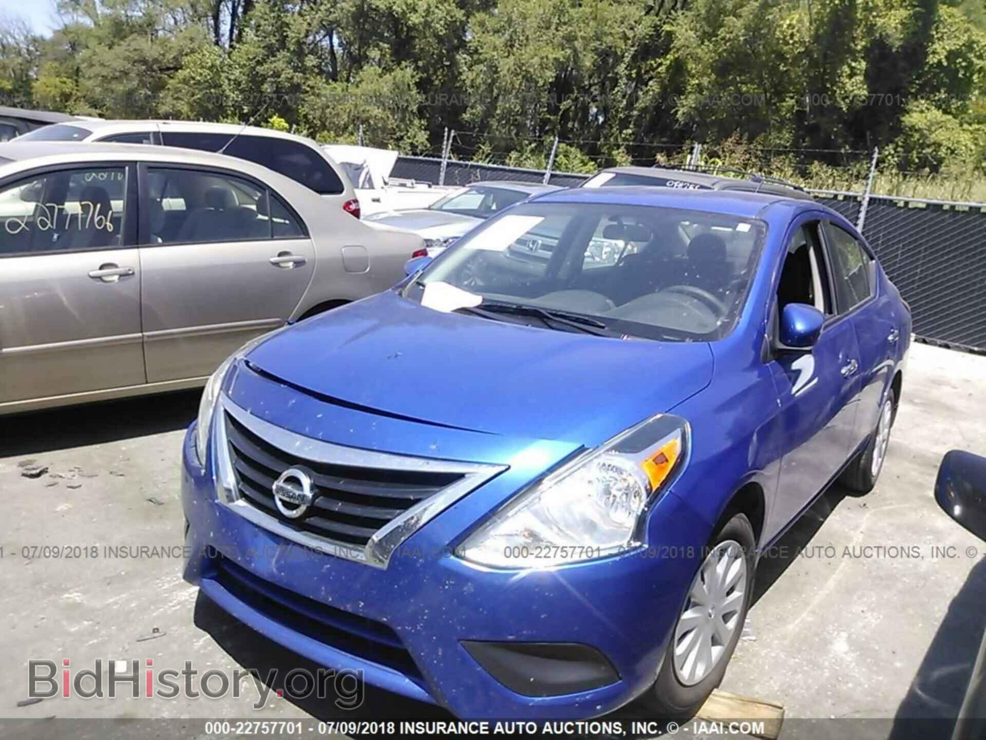 2017 Nissan Versa - VIN: 3N1CN7AP5HL852316 - Фото 2