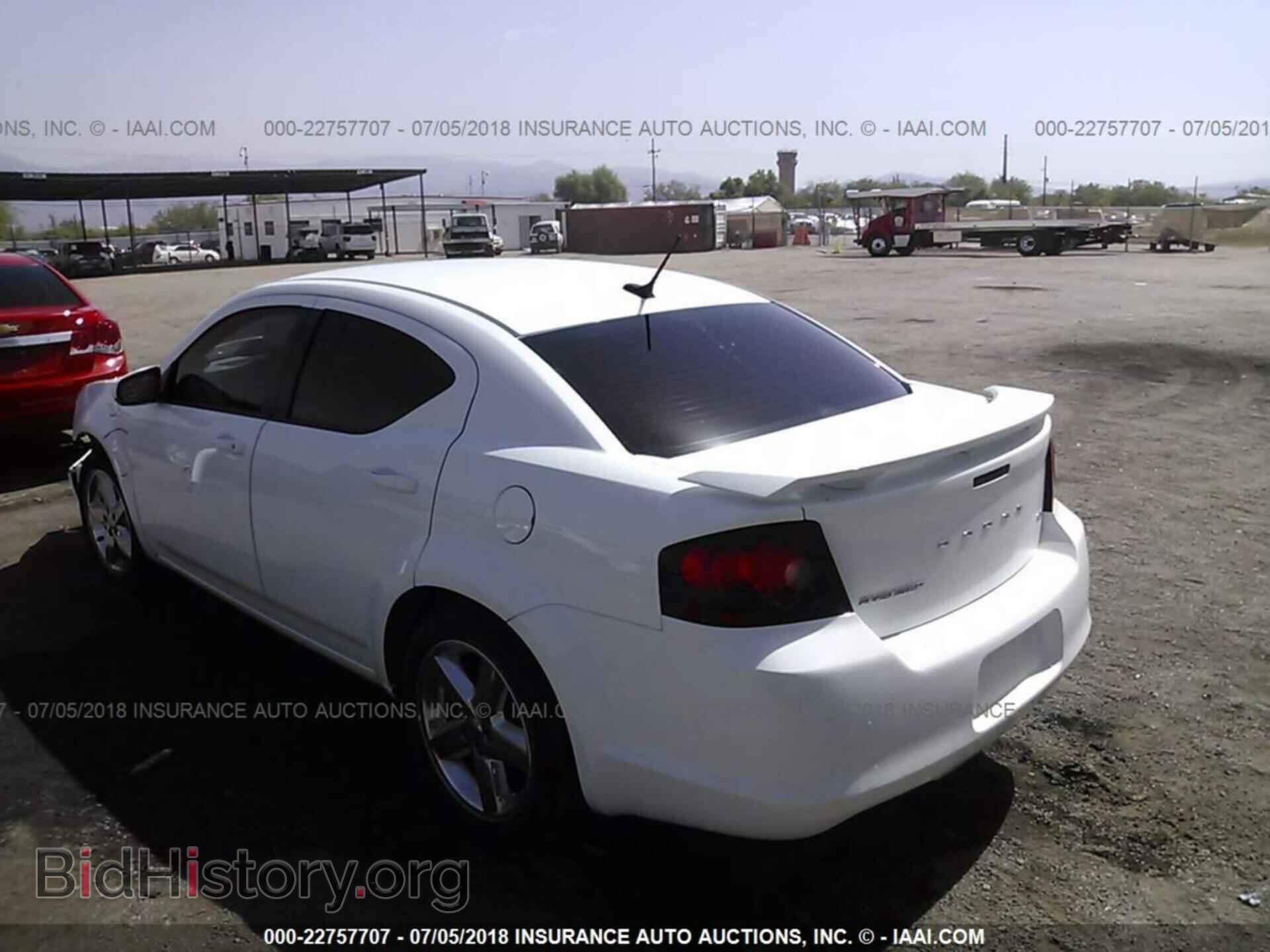 2013 Dodge Avenger - VIN: 1C3CDZCB6DN504052 - Photo 3