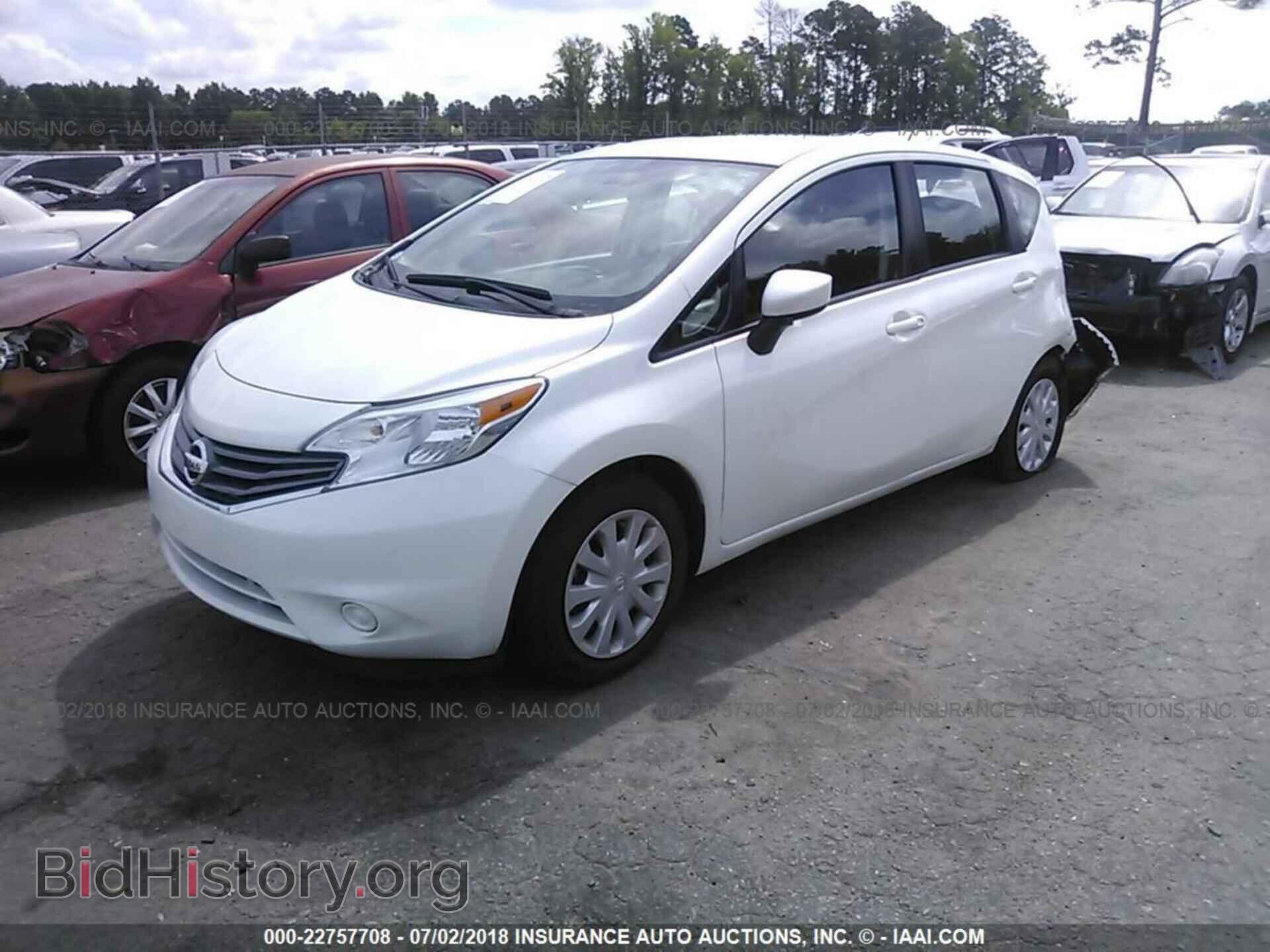 2016 Nissan Versa note - VIN: 3N1CE2CP9GL371743 - Фото 2