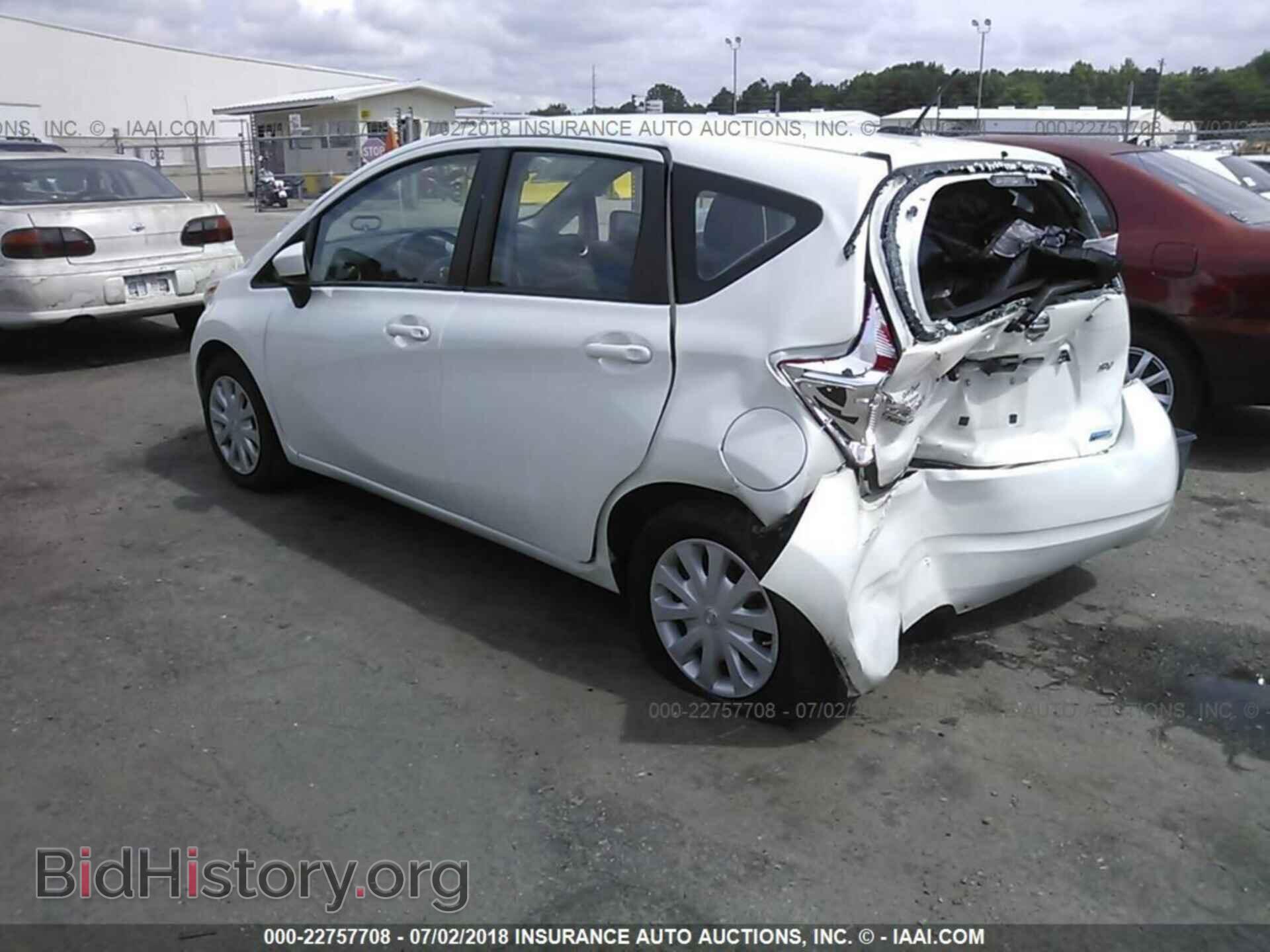 2016 Nissan Versa note - VIN: 3N1CE2CP9GL371743 - Фото 3