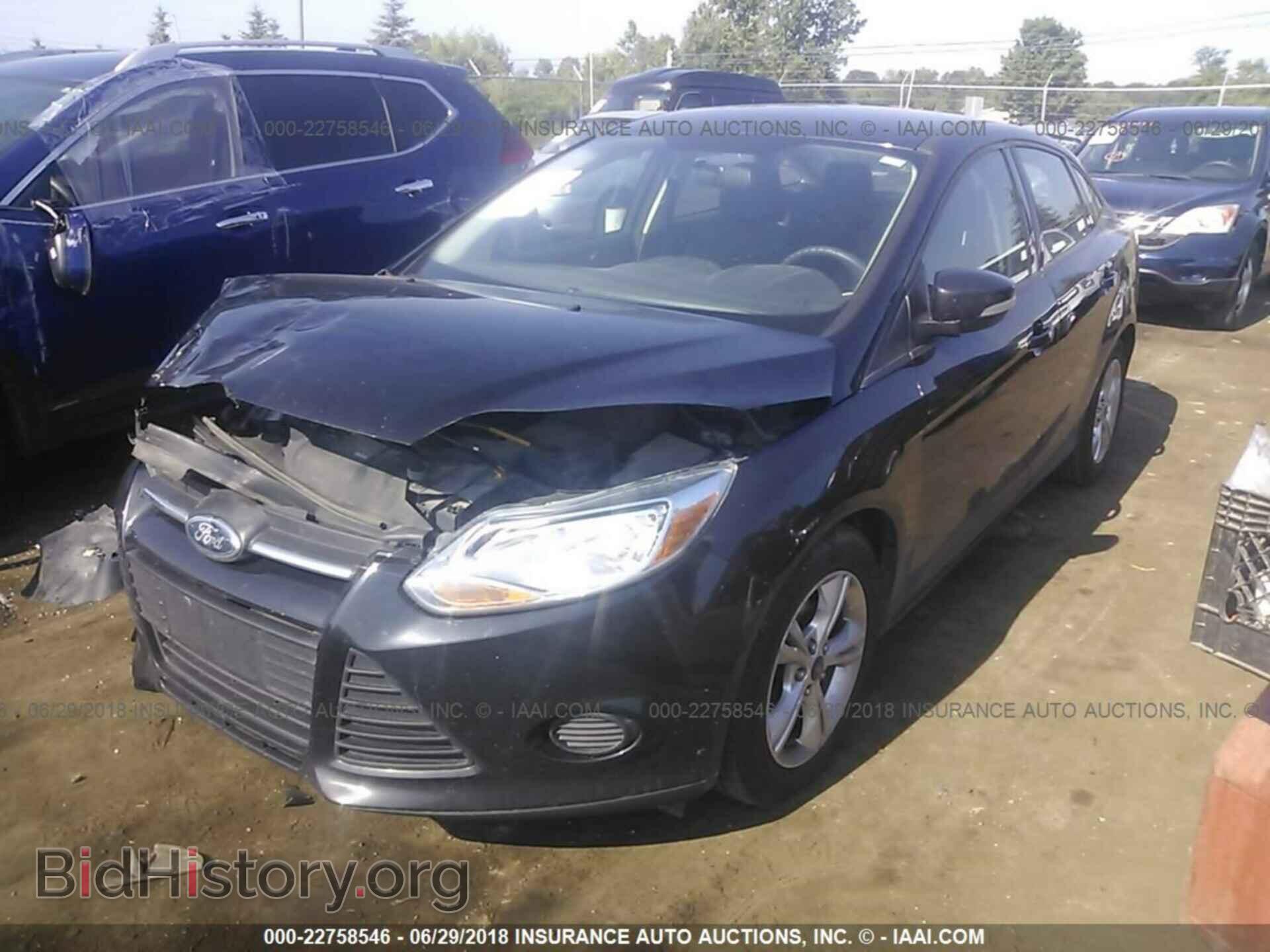 2013 Ford Focus - VIN: 1FADP3F24DL204172 - Photo 2