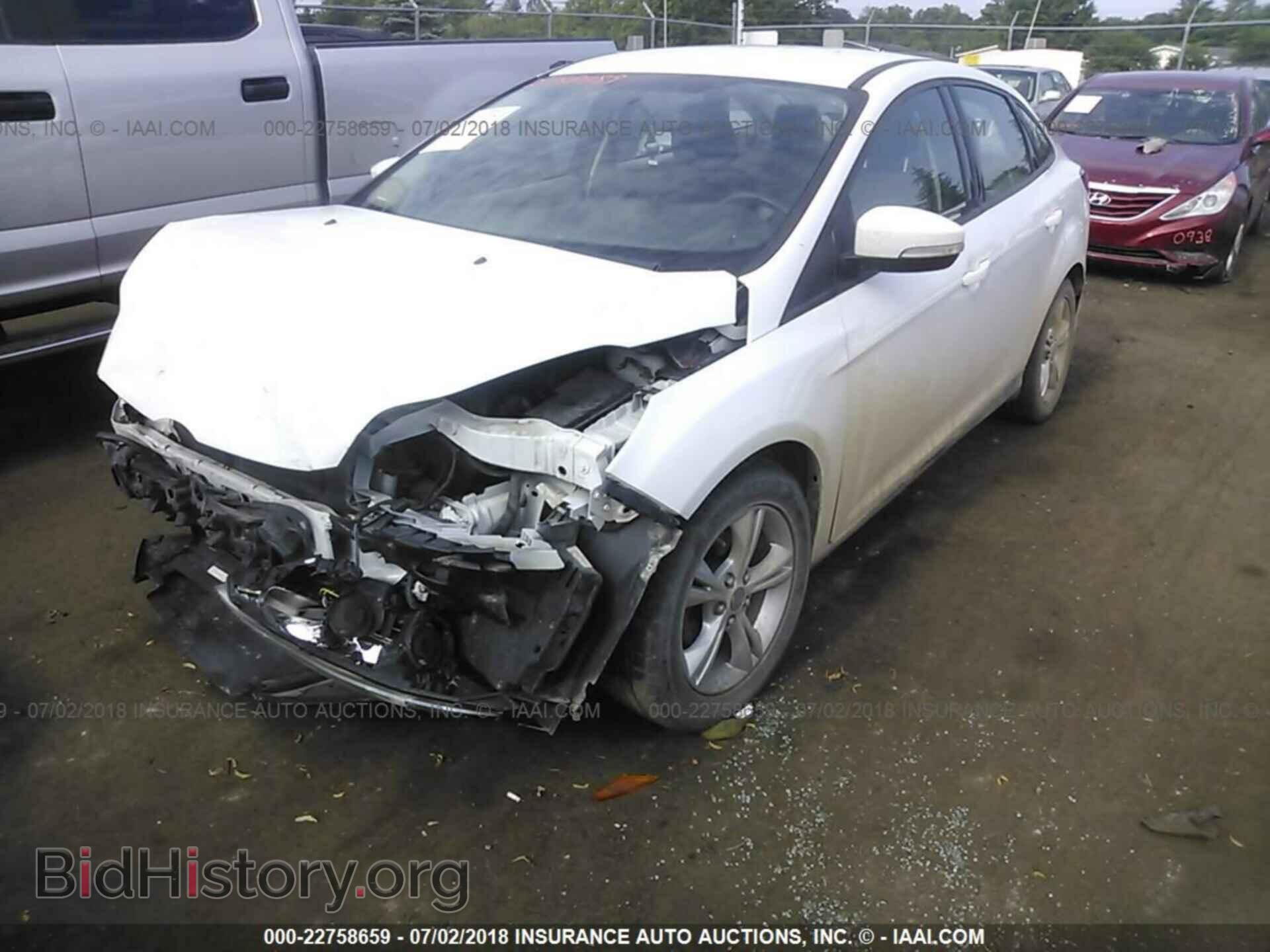 2013 Ford Focus - VIN: 1FADP3F29DL241962 - Photo 2