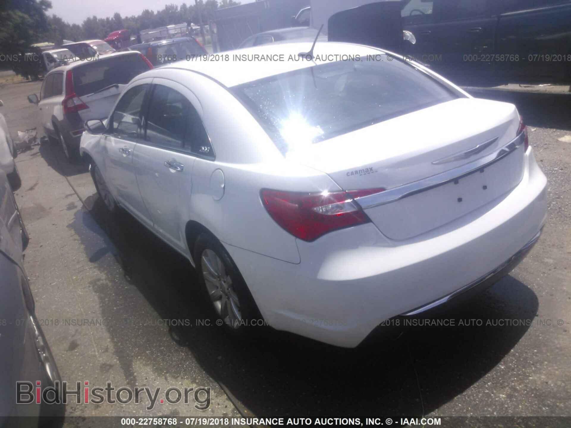 2013 Chrysler 200 - VIN: 1C3CCBCG3DN507545 - Photo 3