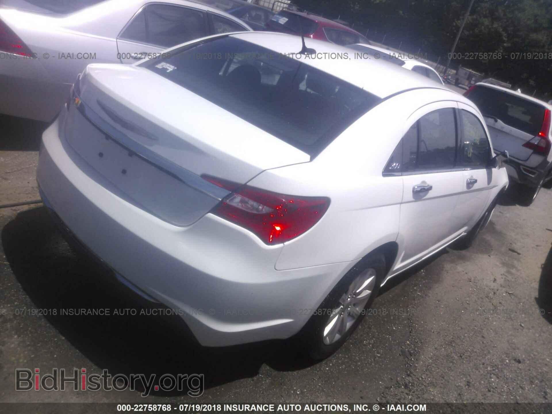 2013 Chrysler 200 - VIN: 1C3CCBCG3DN507545 - Photo 4