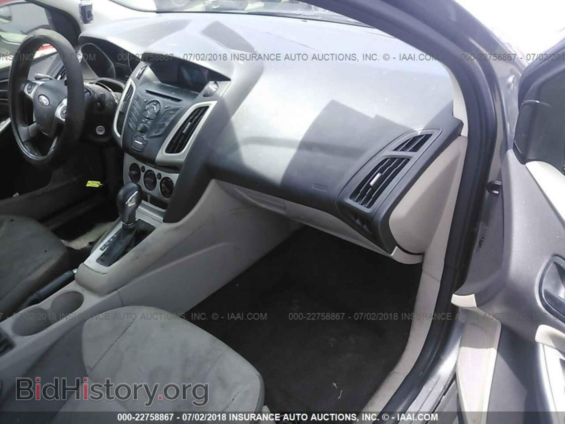 2012 Ford Focus - VIN: 1FAHP3F20CL151678 - Photo 5