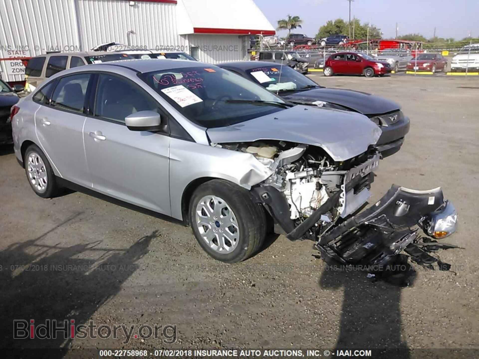 Photo 1FAHP3F26CL243376 - Ford Focus 2012