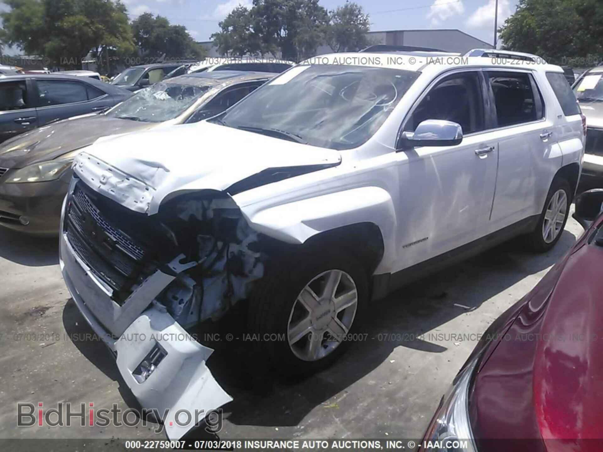 2011 Gmc Terrain - VIN: 2CTALWEC8B6349231 - Photo 2