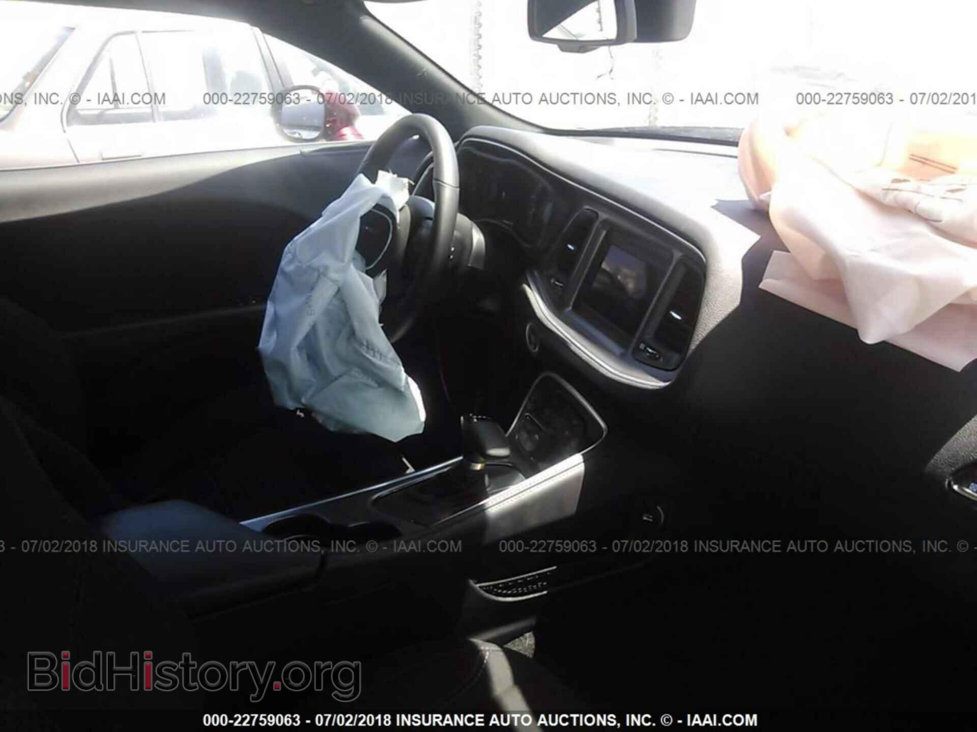 2018 Dodge Challenger - VIN: 2C3CDZAG2JH166023 - Фото 5