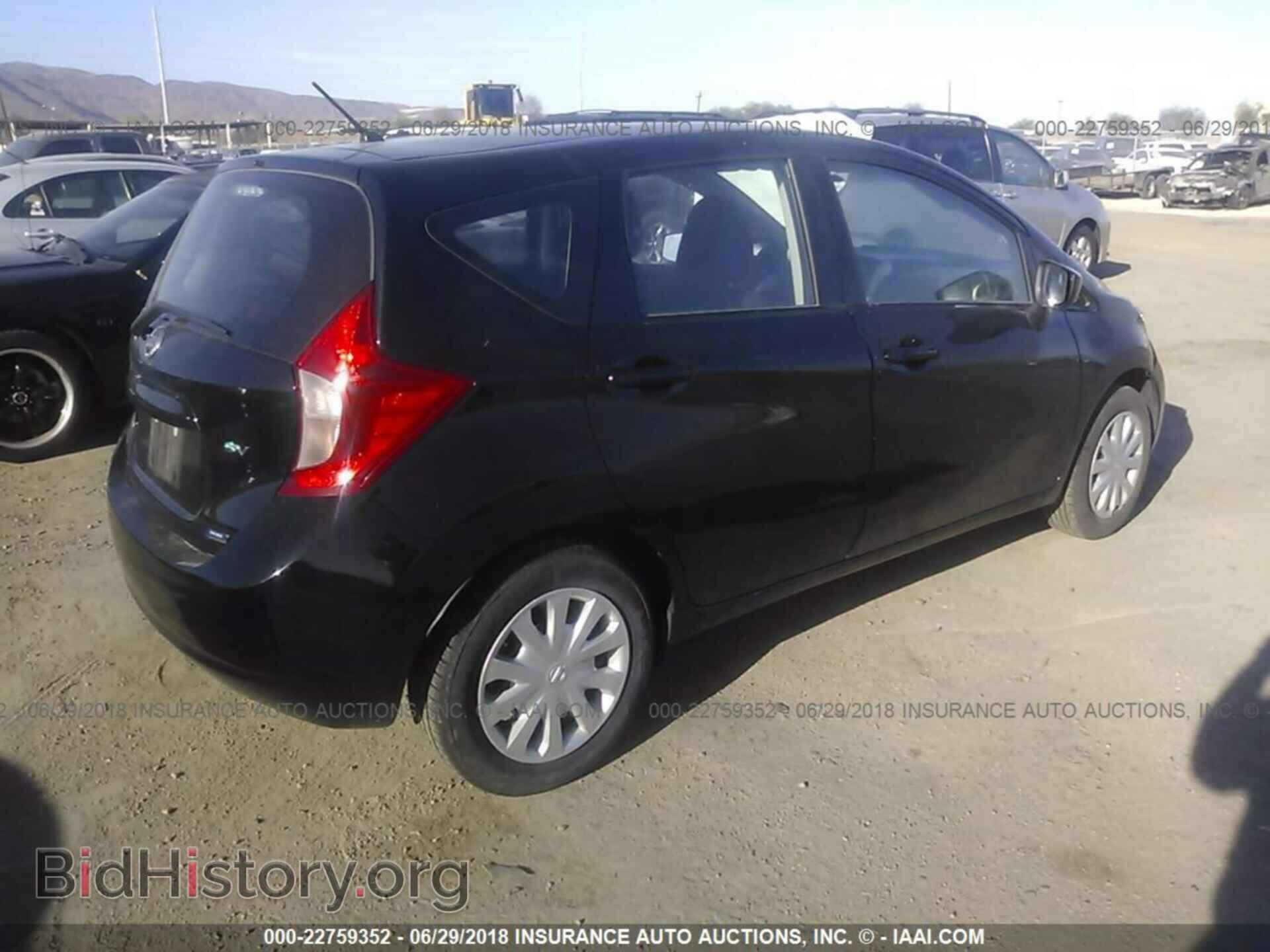 2015 Nissan Versa note - VIN: 3N1CE2CPXFL425632 - Фото 4