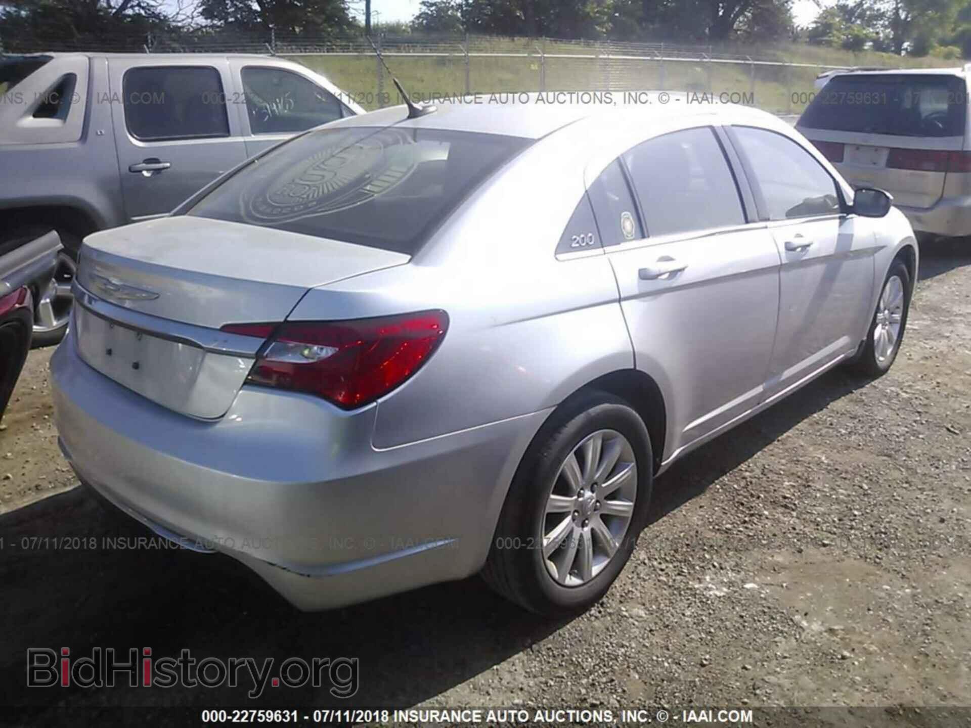 2011 Chrysler 200 - VIN: 1C3BC1FB4BN512921 - Photo 4