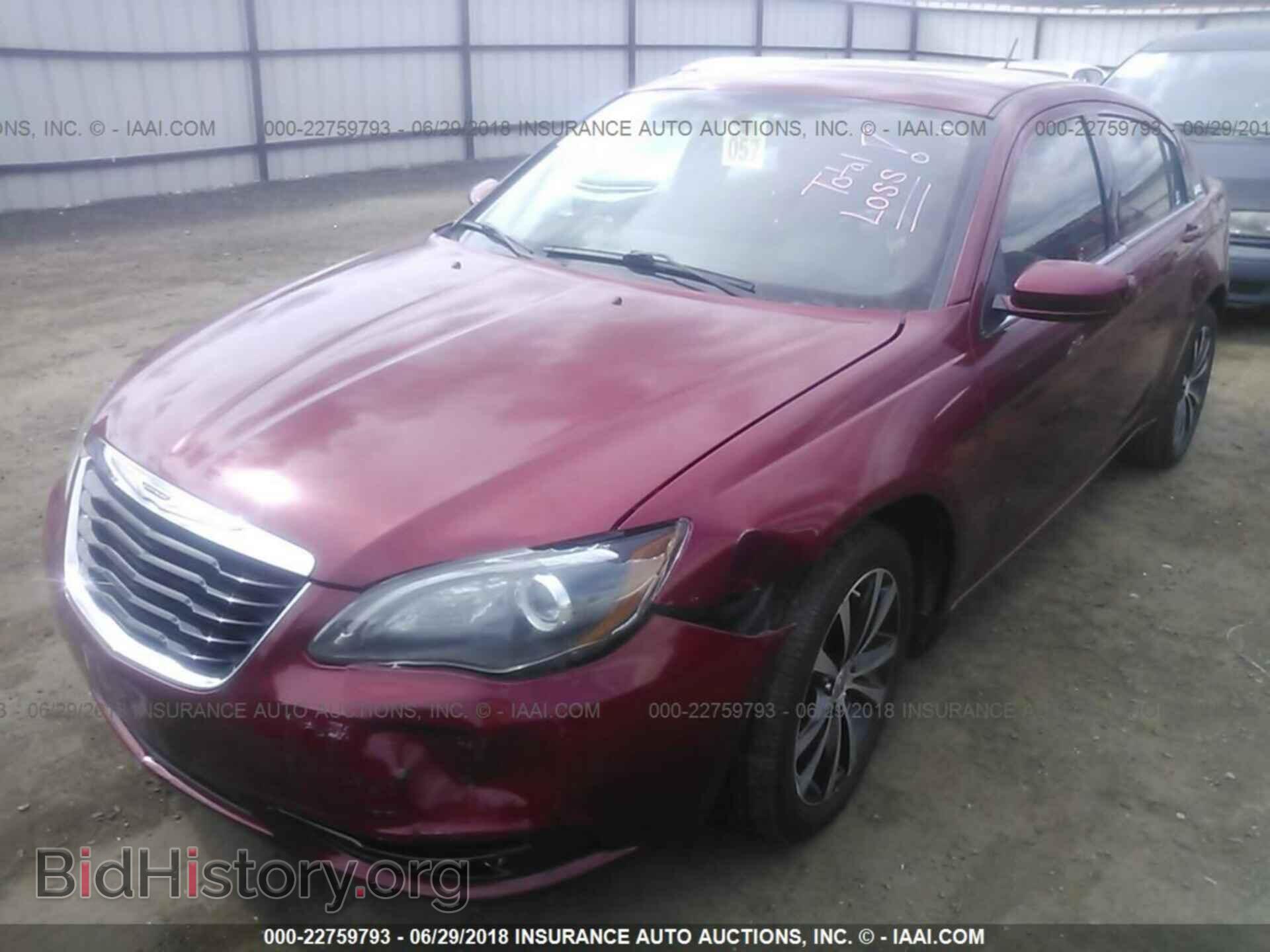 2014 Chrysler 200 - VIN: 1C3CCBBB9EN185338 - Photo 2