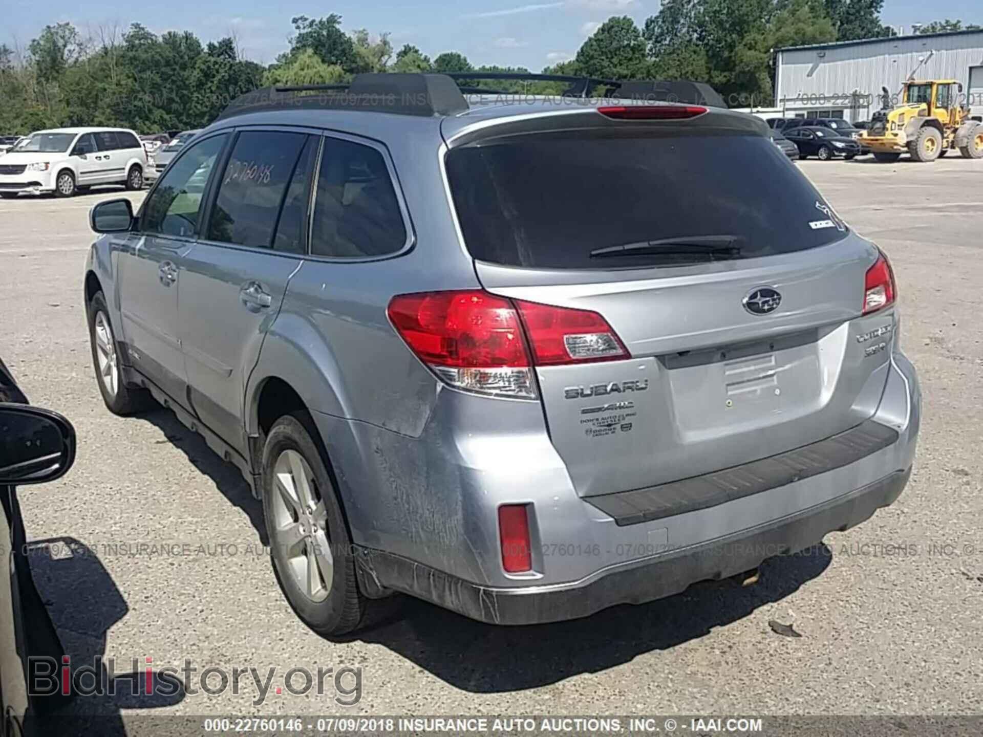 2013 Subaru Outback - VIN: 4S4BRDPC8D2226895 - Photo 3