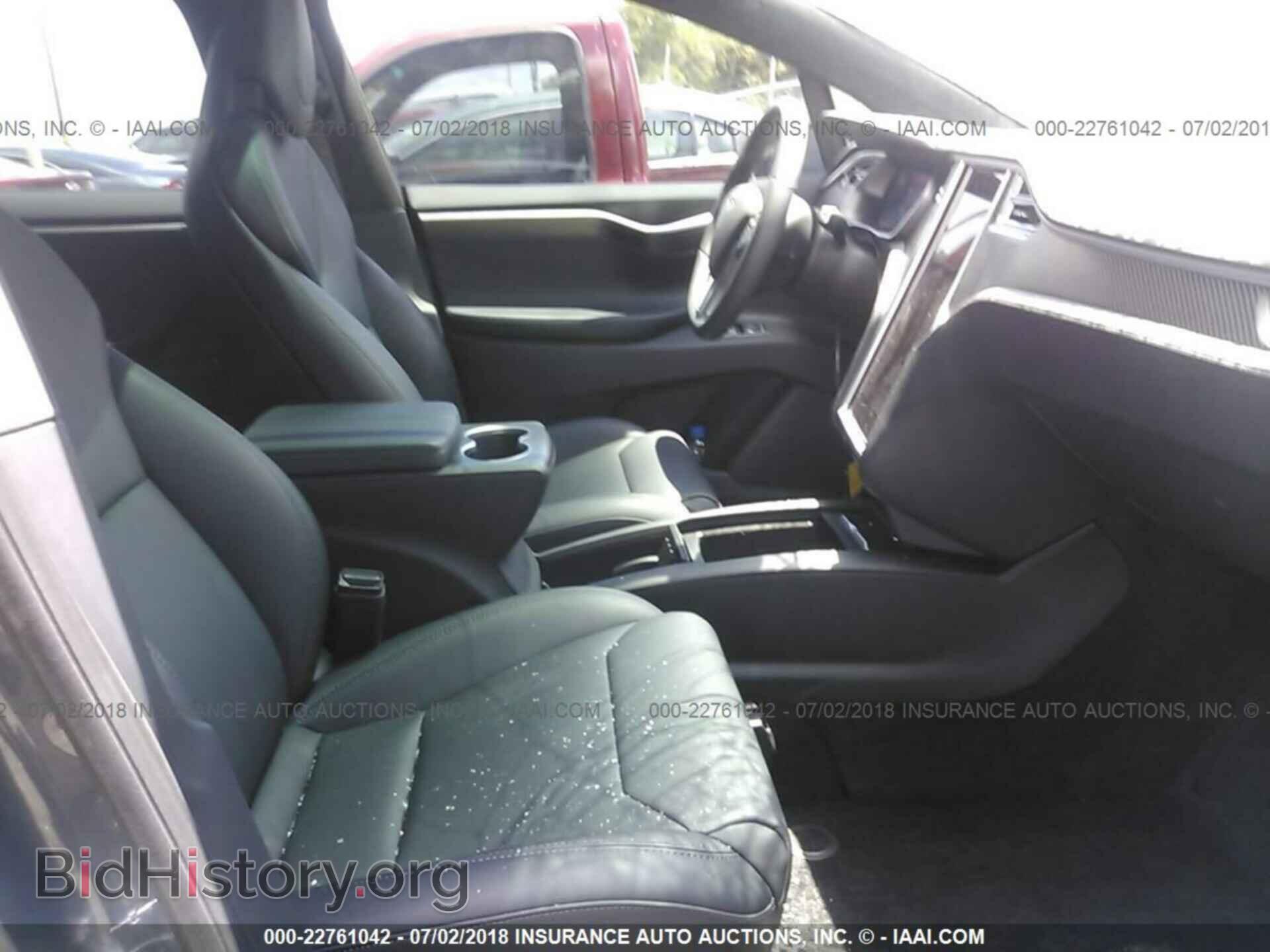 2017 Tesla Model x - VIN: 5YJXCBE23HF065045 - Photo 5