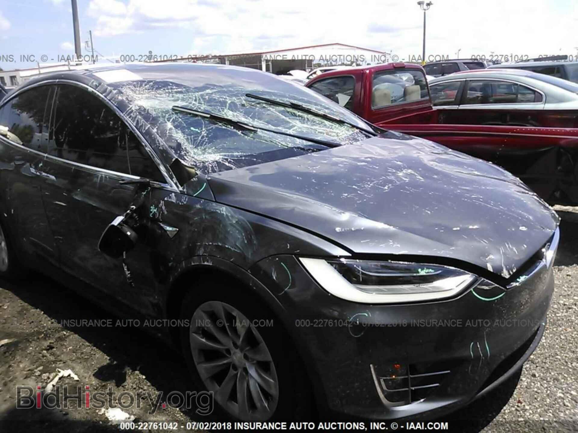 2017 Tesla Model x - VIN: 5YJXCBE23HF065045 - Photo 6
