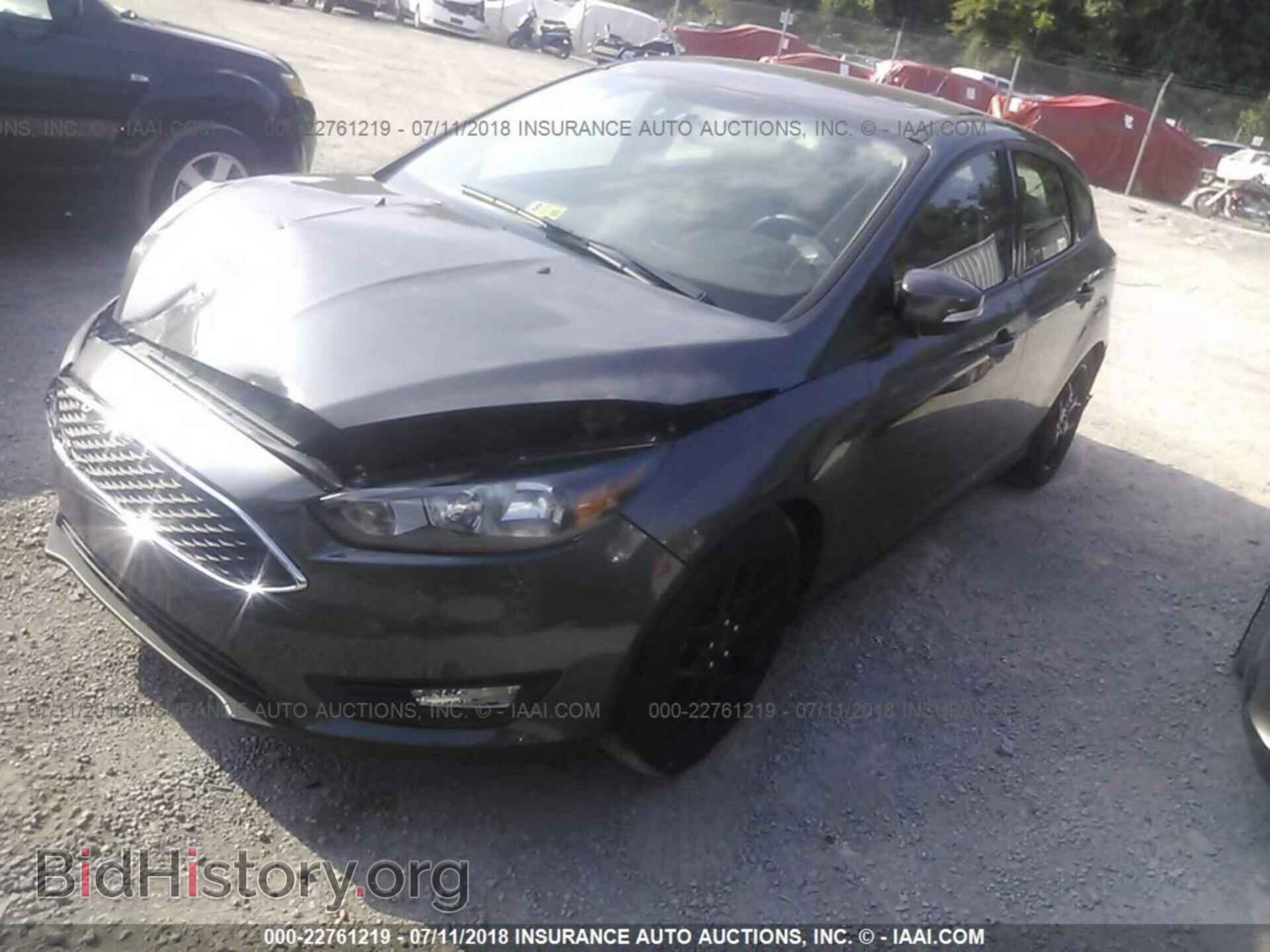2016 Ford Focus - VIN: 1FADP3K22GL303969 - Фото 2