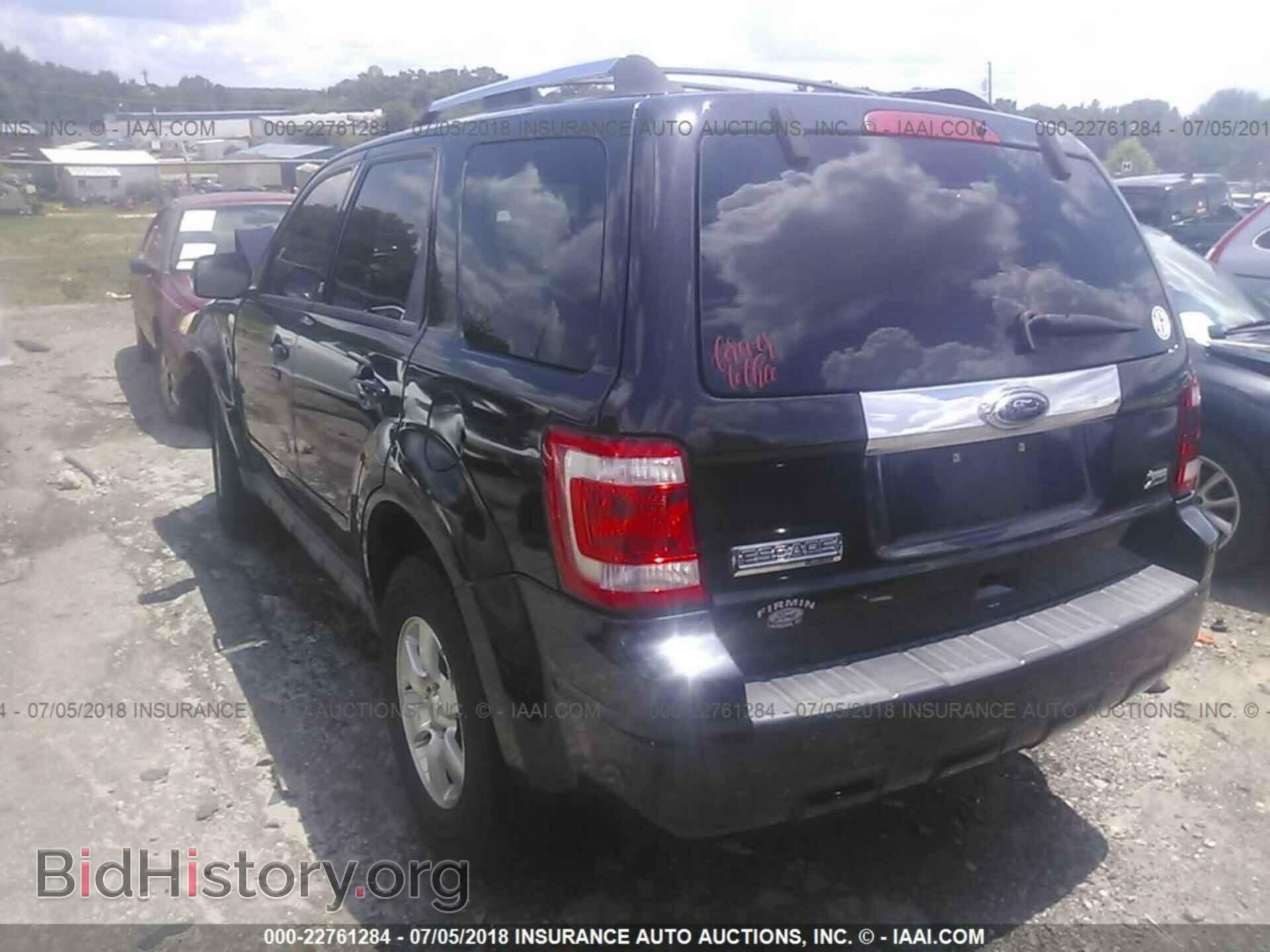 2011 Ford Escape - VIN: 1FMCU0EG1BKA16945 - Фото 3
