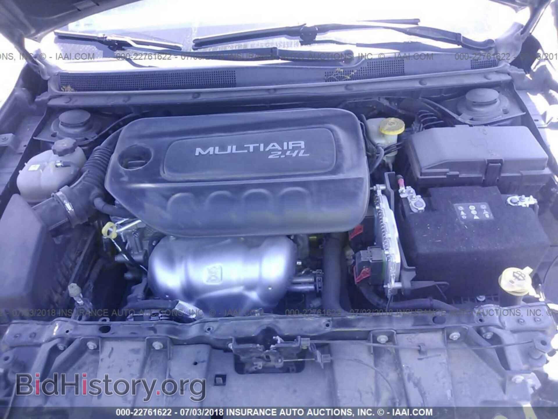 2016 Chrysler 200 - VIN: 1C3CCCAB1GN165174 - Фото 10