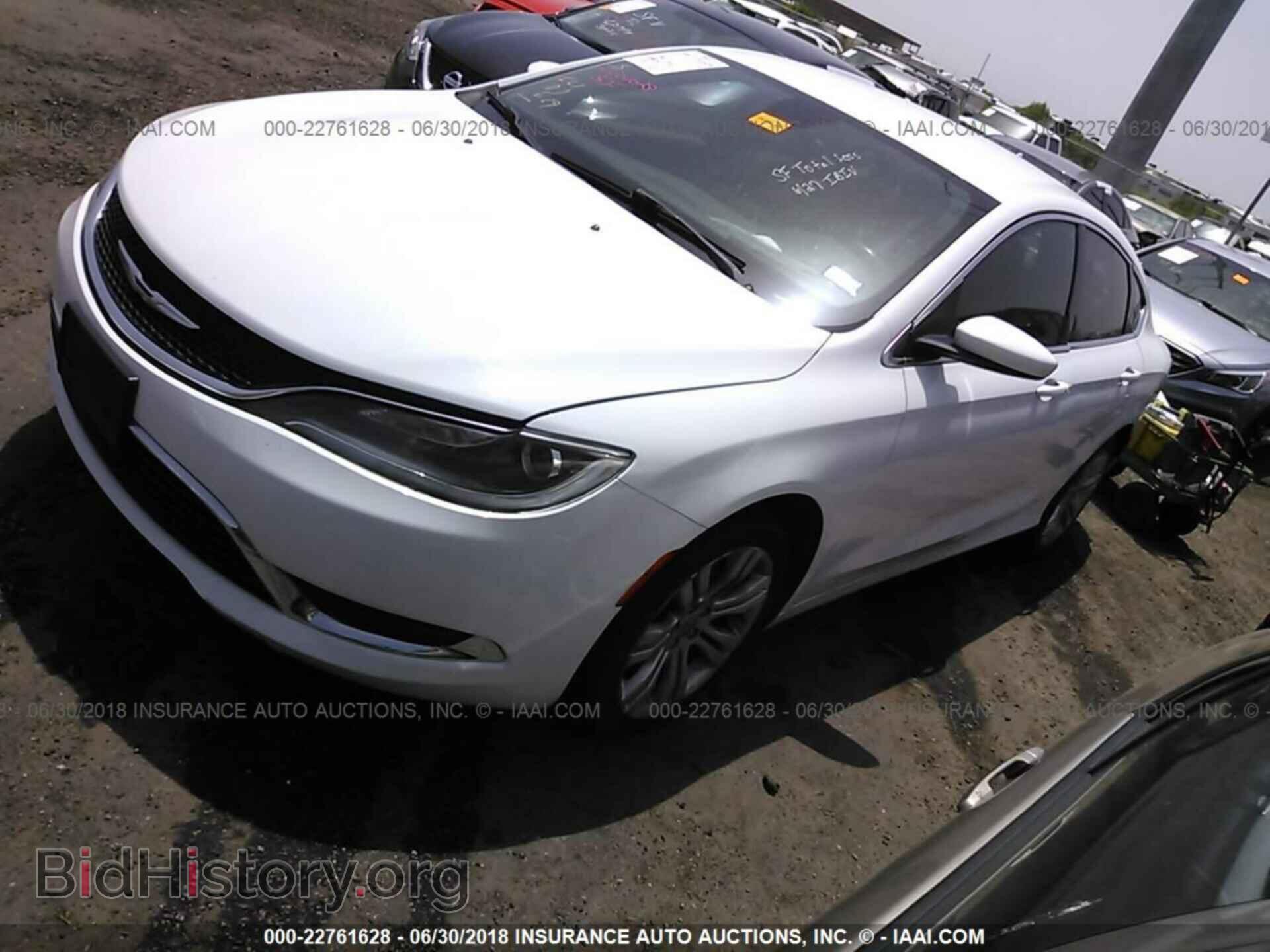 2015 Chrysler 200 - VIN: 1C3CCCAB3FN682930 - Фото 2