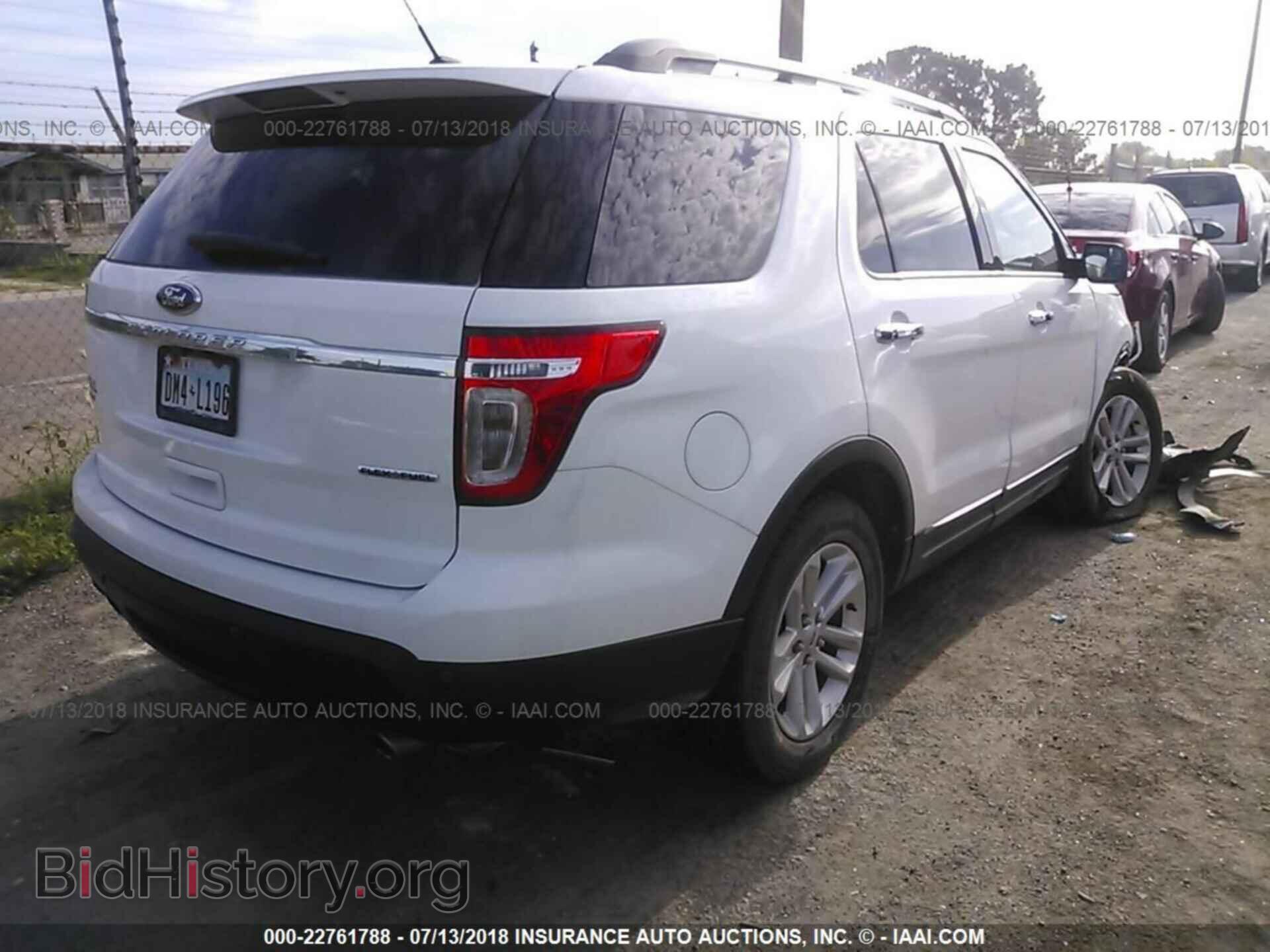 2013 Ford Explorer - VIN: 1FM5K7D84DGB35452 - Photo 4