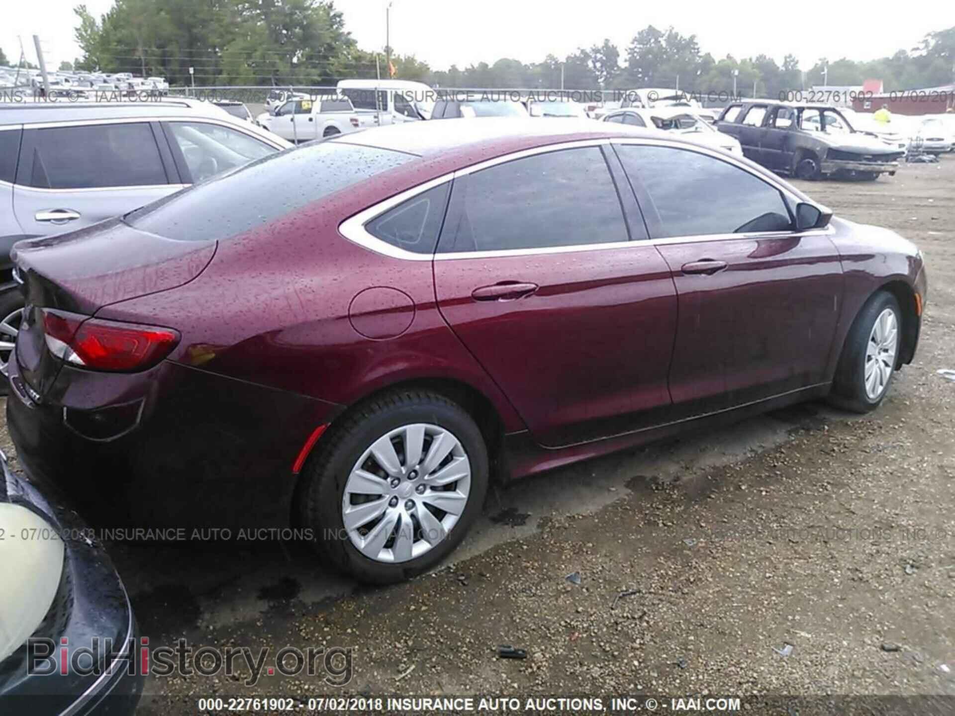 2015 Chrysler 200 - VIN: 1C3CCCFB6FN620527 - Фото 4