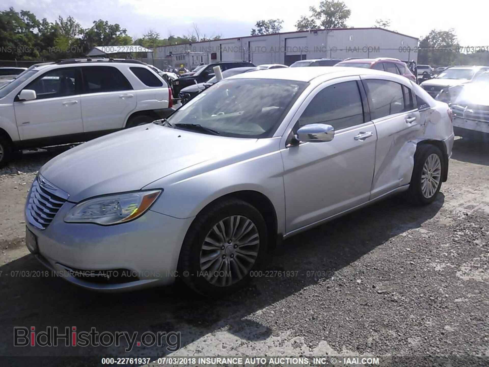 2012 Chrysler 200 - VIN: 1C3CCBCB0CN101645 - Фото 2