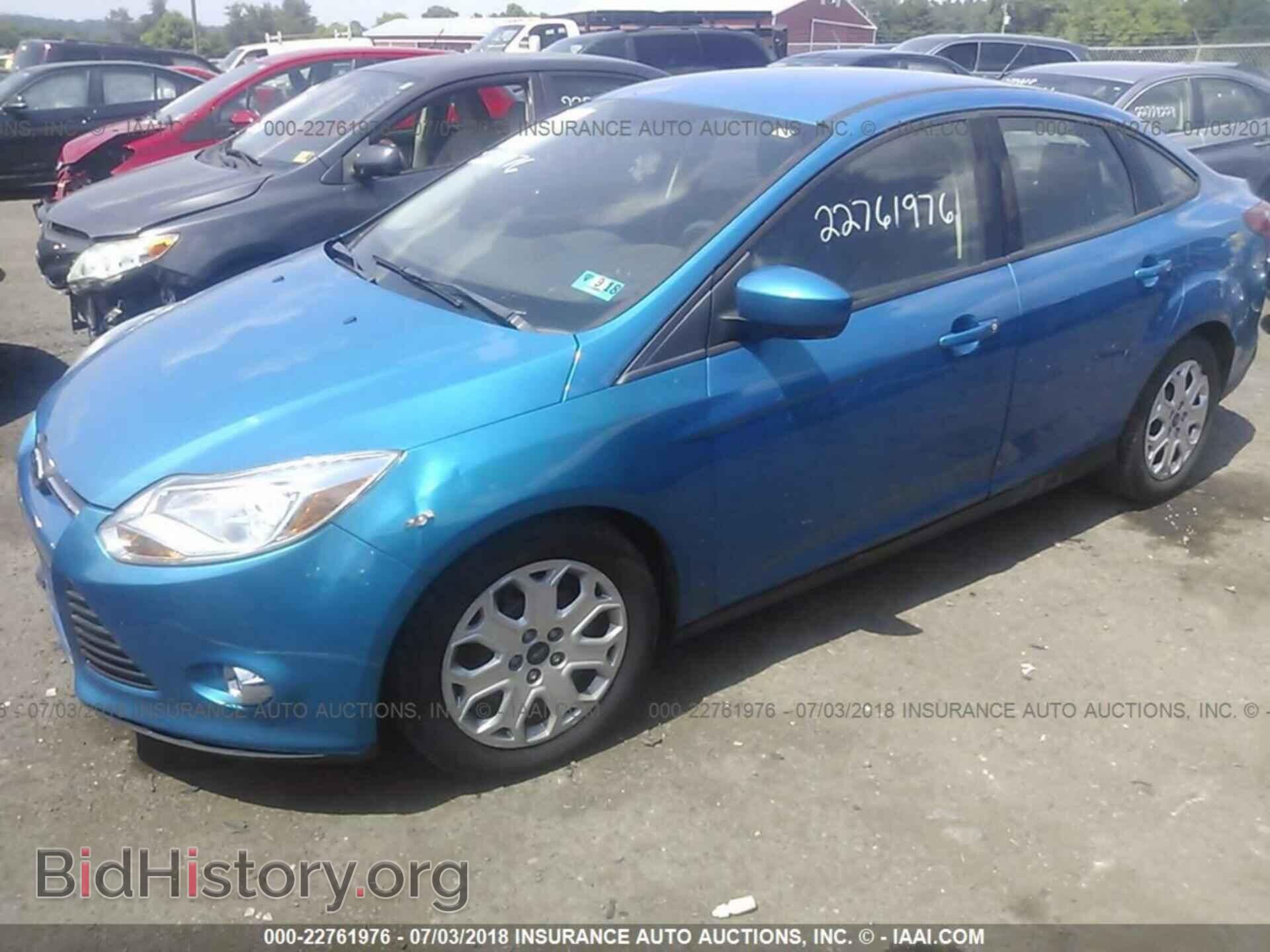 2012 Ford Focus - VIN: 1FAHP3F22CL128242 - Photo 2