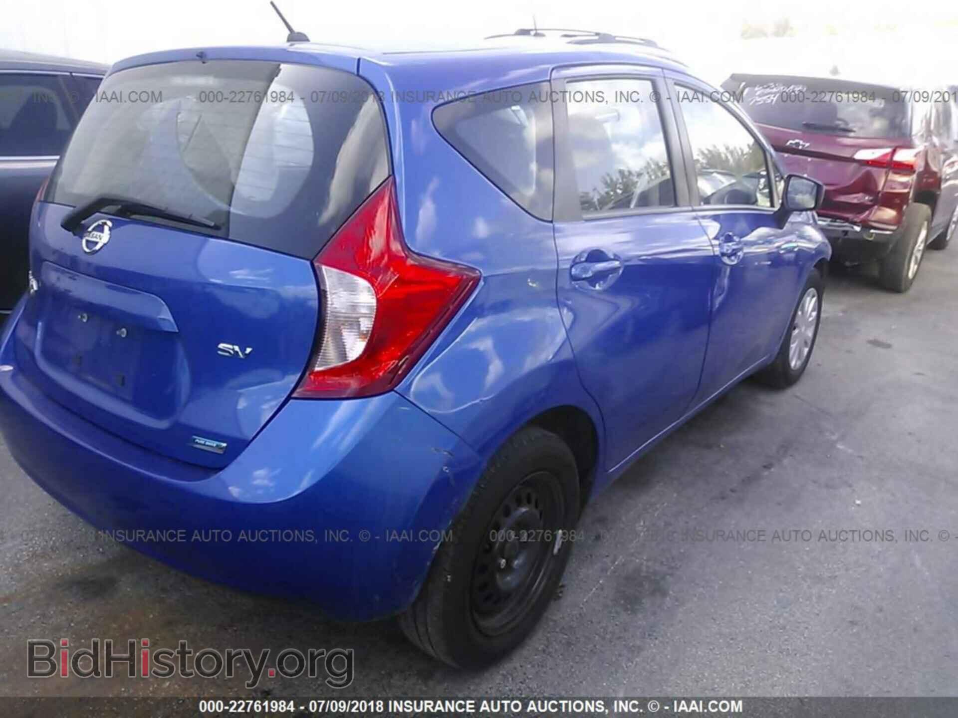 2015 Nissan Versa note - VIN: 3N1CE2CP5FL424582 - Photo 4