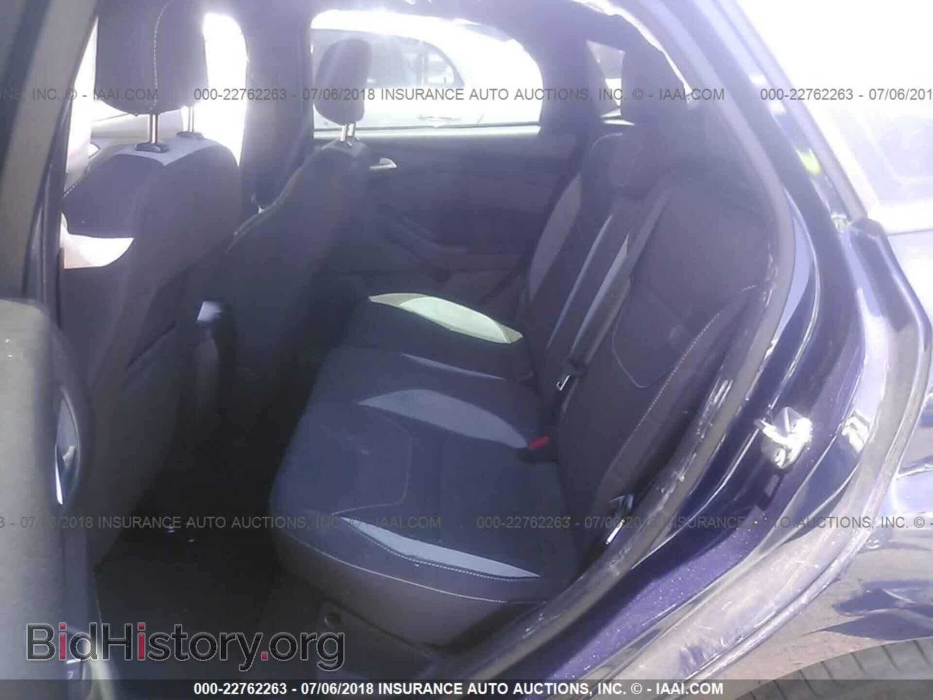 2017 Ford Focus - VIN: 1FADP3L97HL245743 - Photo 8