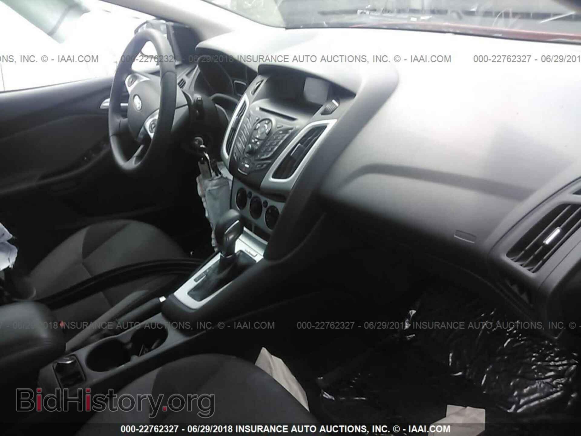 2014 Ford Focus - VIN: 1FADP3K23EL391864 - Photo 5