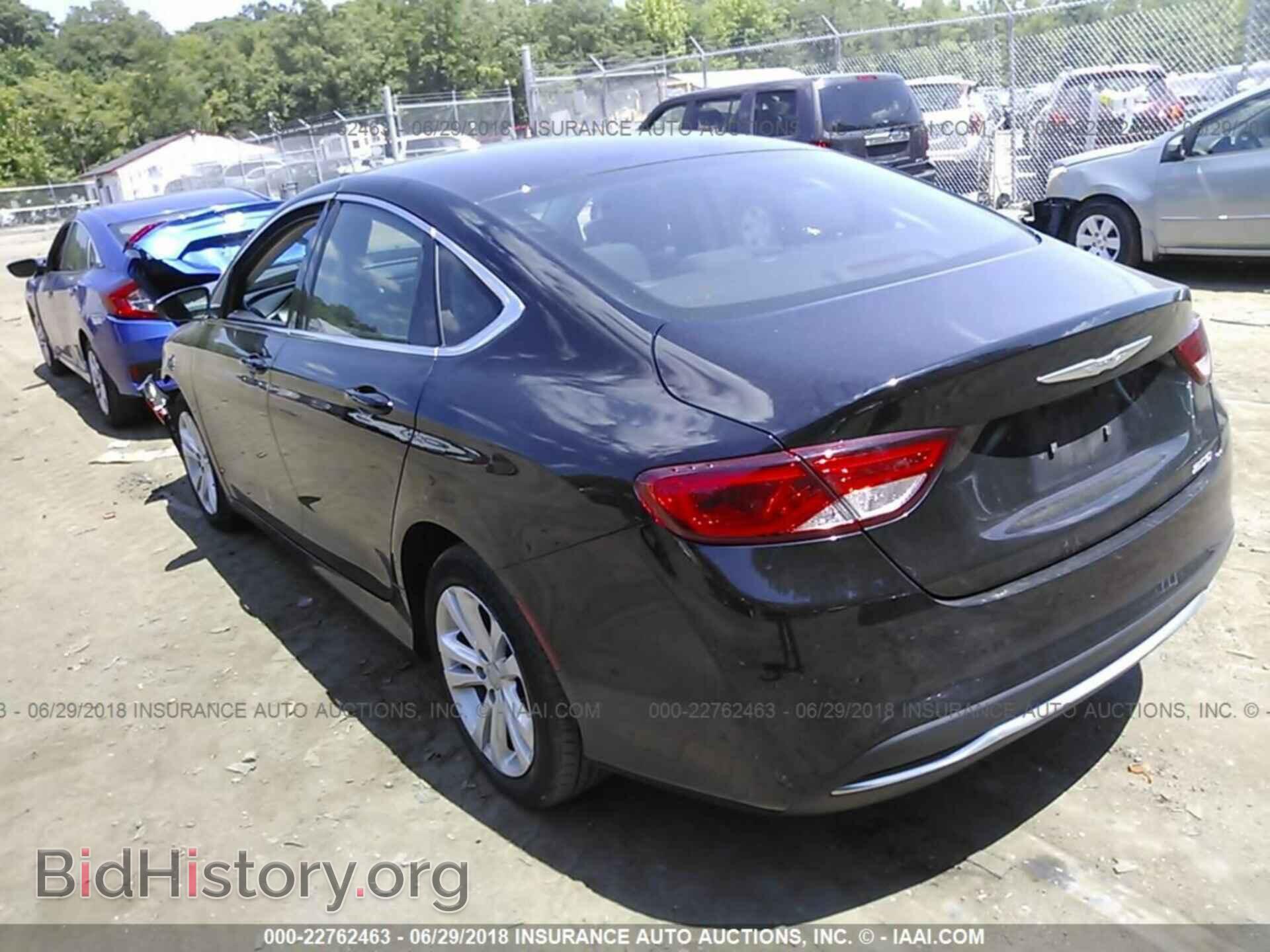 2015 Chrysler 200 - VIN: 1C3CCCABXFN716104 - Фото 3