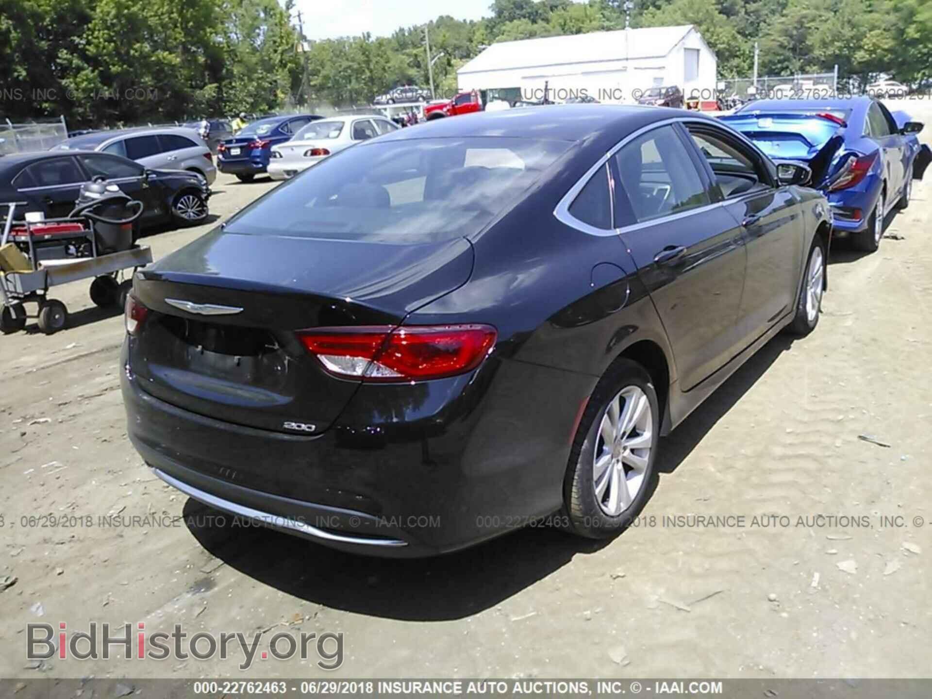 2015 Chrysler 200 - VIN: 1C3CCCABXFN716104 - Фото 4
