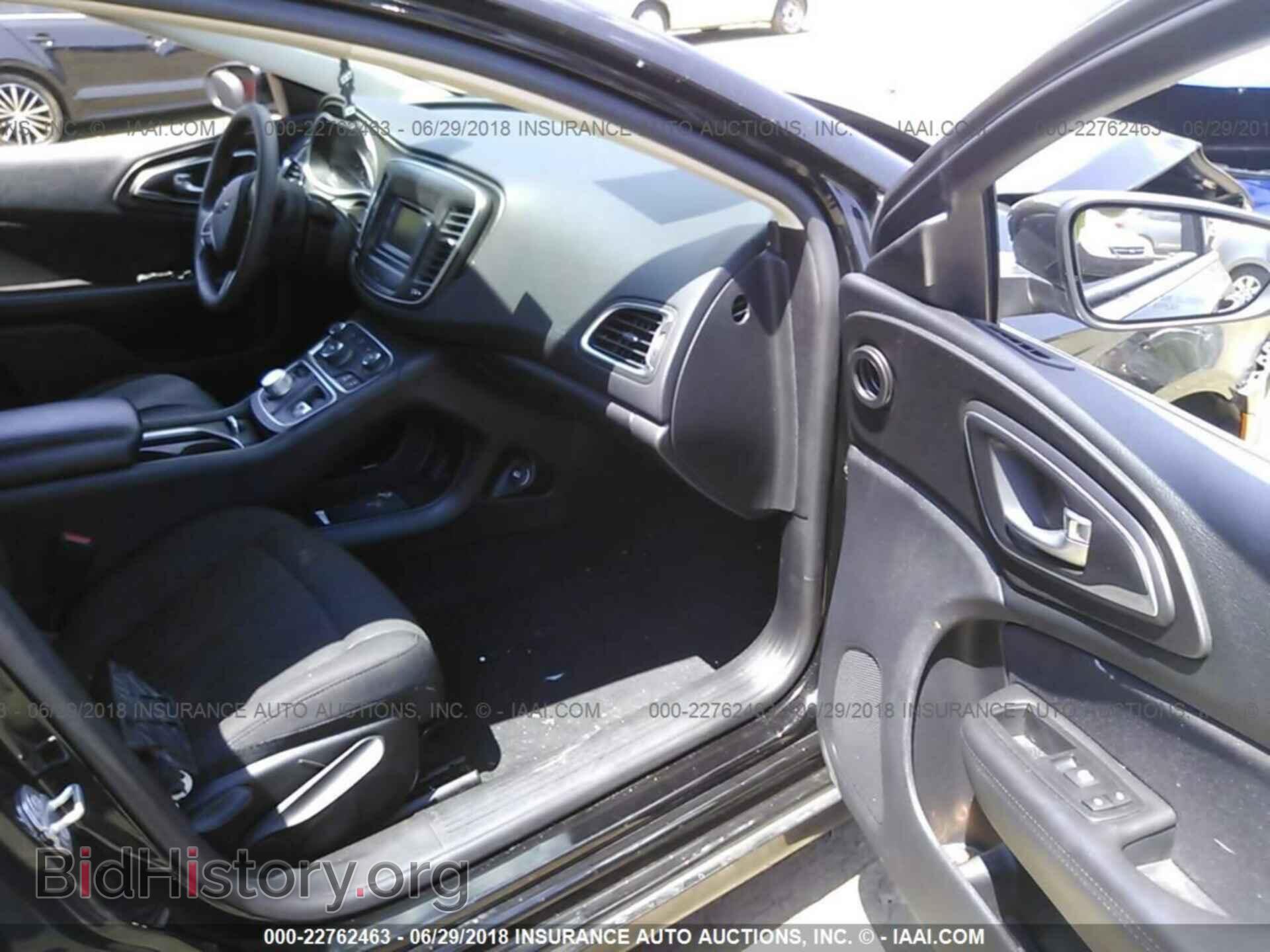 2015 Chrysler 200 - VIN: 1C3CCCABXFN716104 - Фото 5
