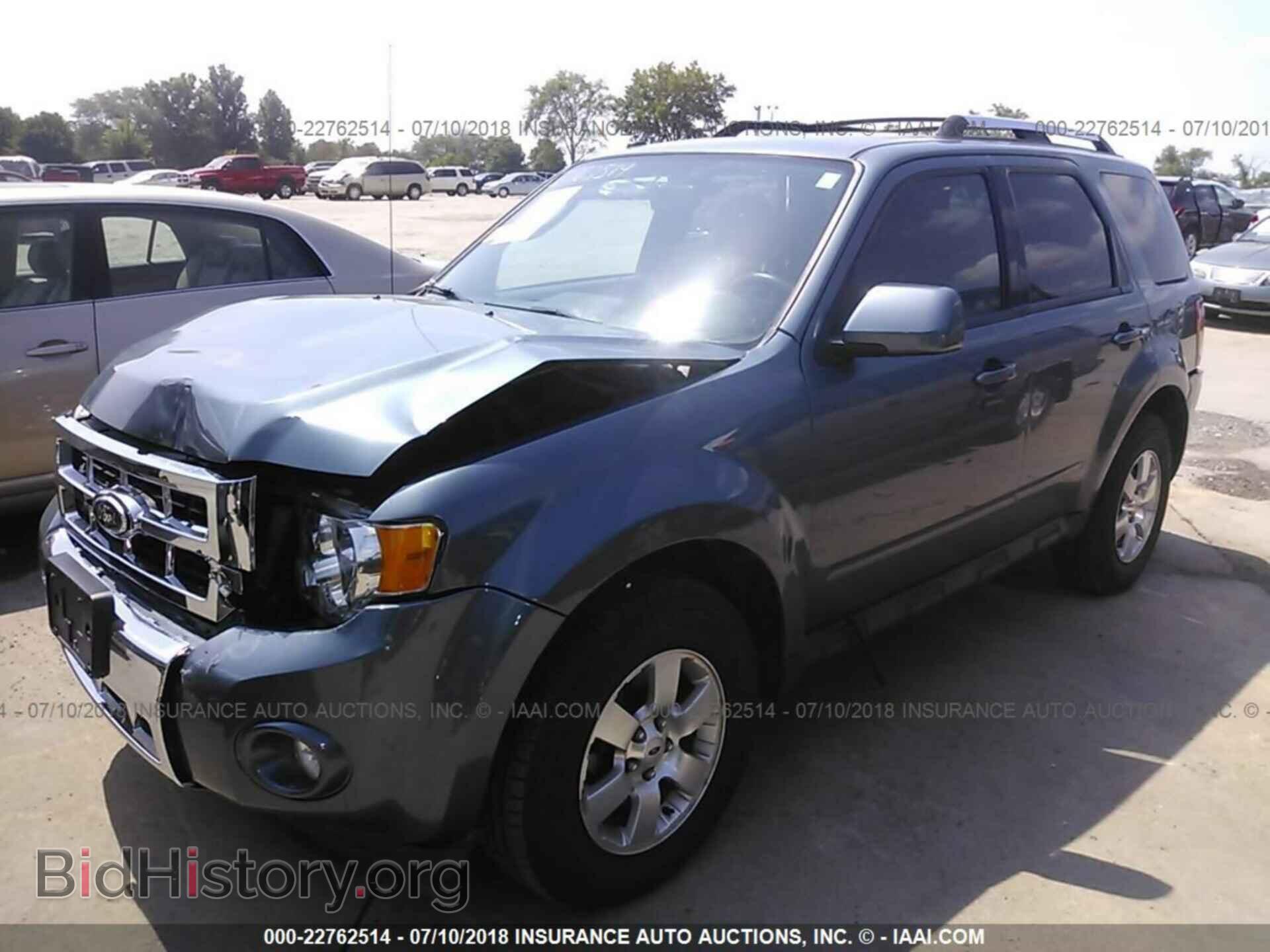 2011 Ford Escape - VIN: 1FMCU9EG2BKC28743 - Photo 2