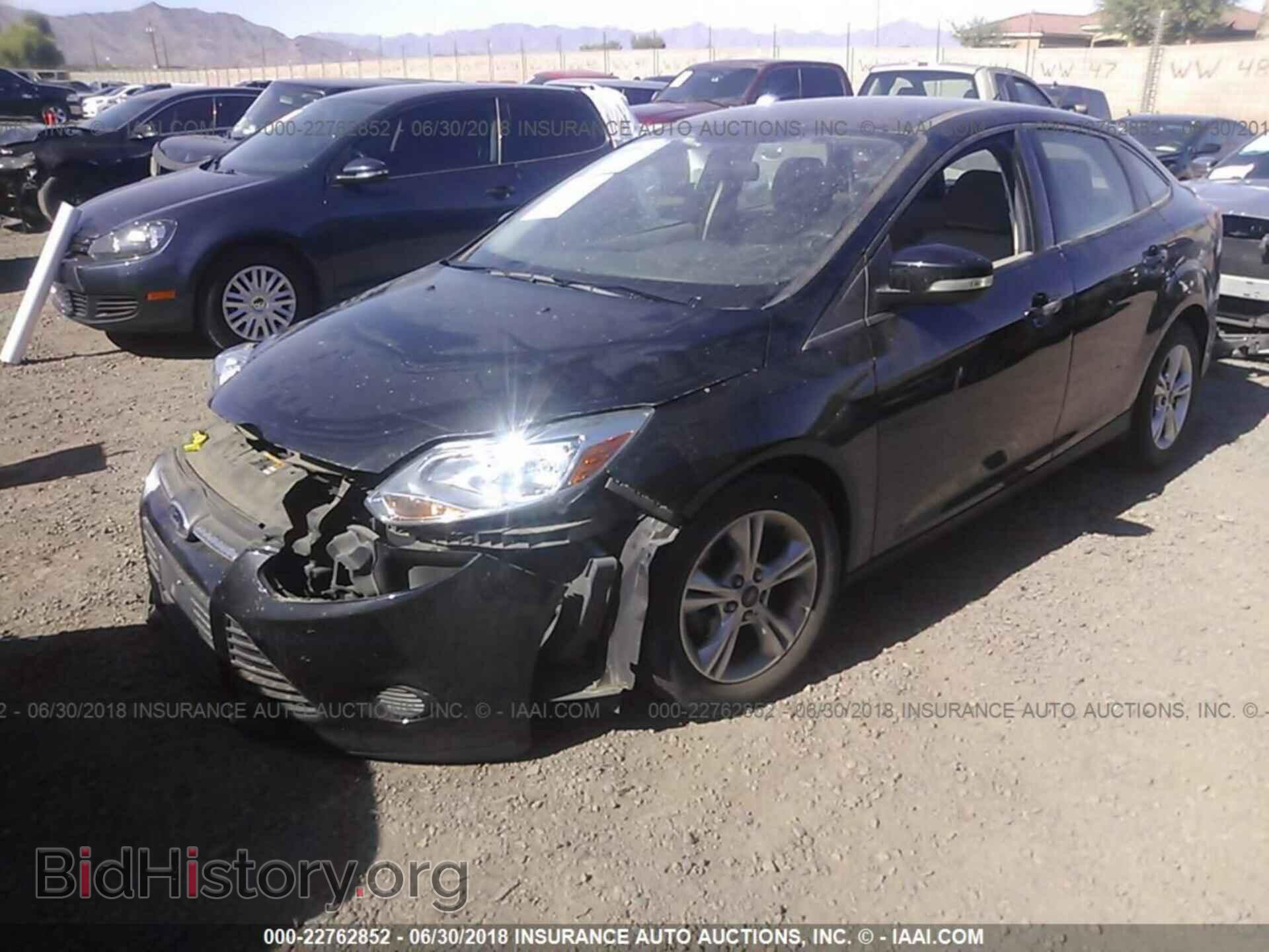 2013 Ford Focus - VIN: 1FADP3F25DL382303 - Photo 2