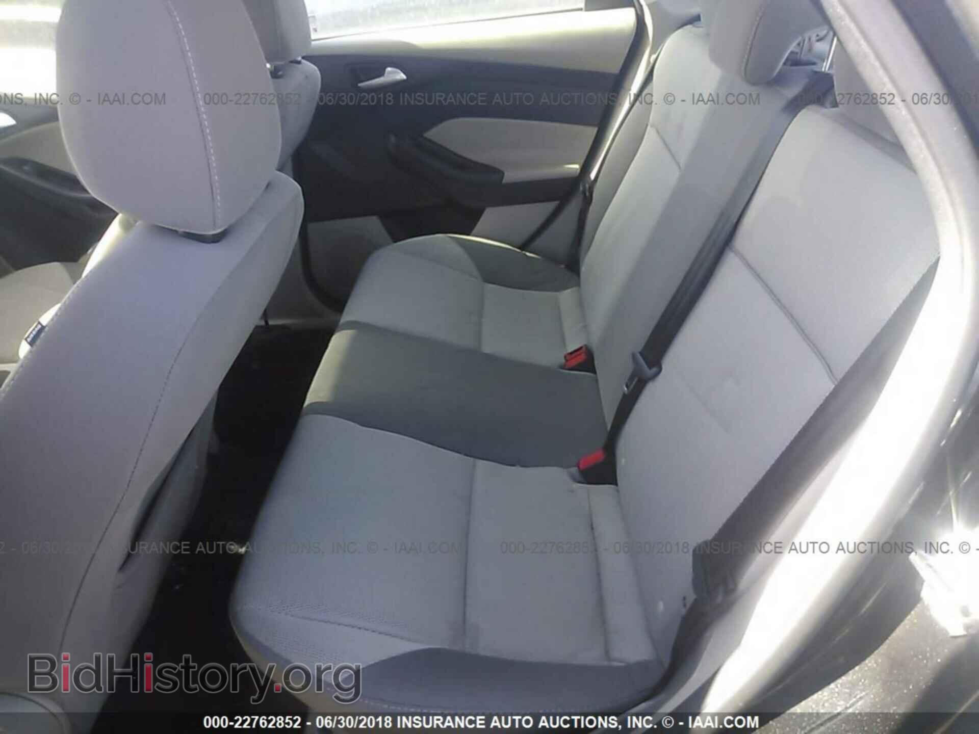 2013 Ford Focus - VIN: 1FADP3F25DL382303 - Photo 8