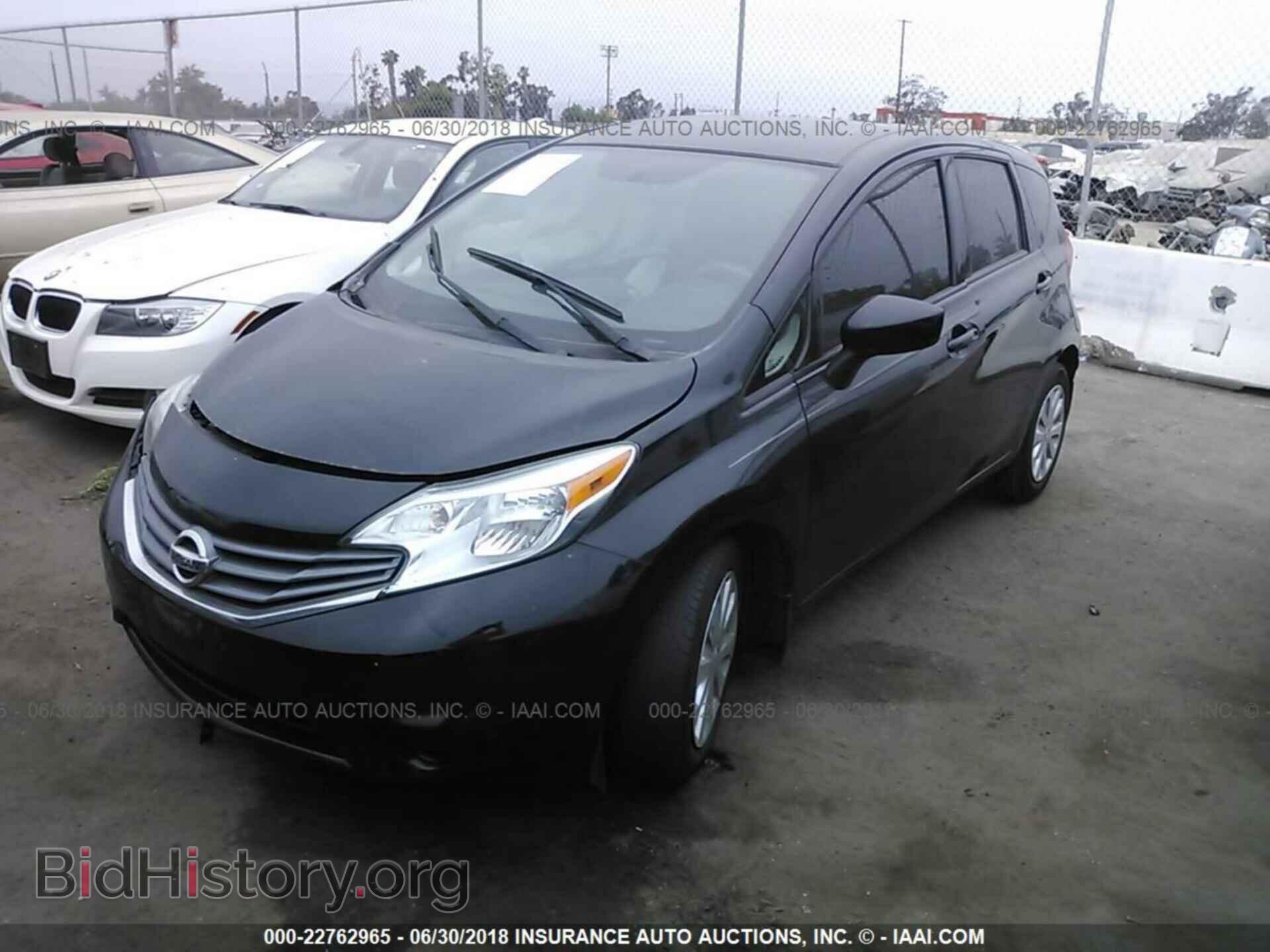 2015 Nissan Versa note - VIN: 3N1CE2CP8FL439111 - Photo 2