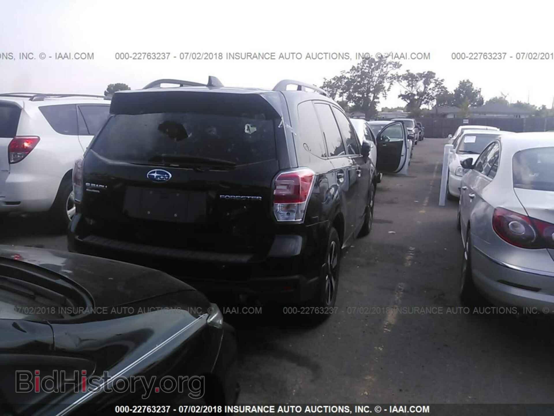 2017 Subaru Forester - VIN: JF2SJAEC2HG457587 - Photo 4