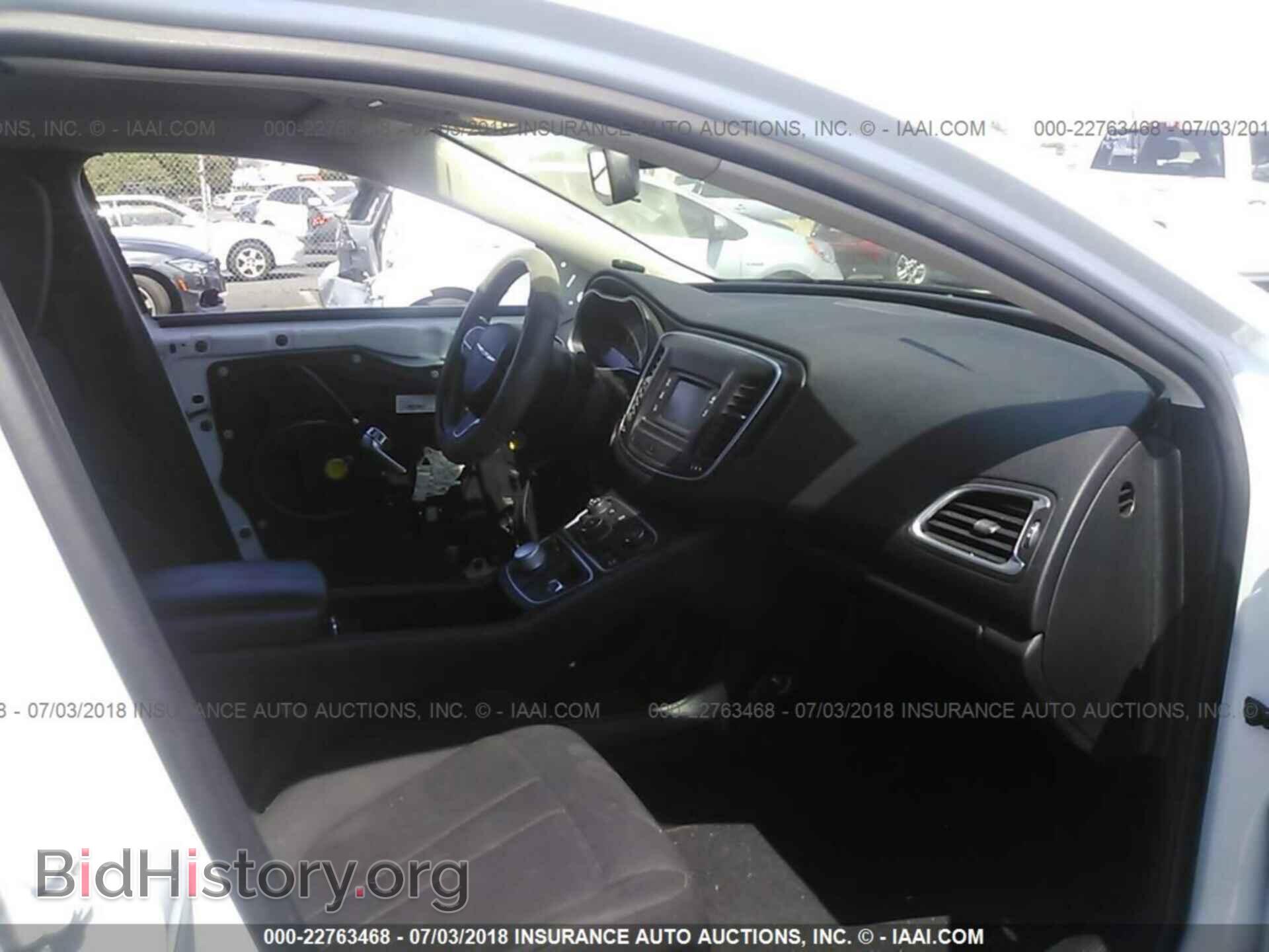 2015 Chrysler 200 - VIN: 1C3CCCABXFN747191 - Фото 5