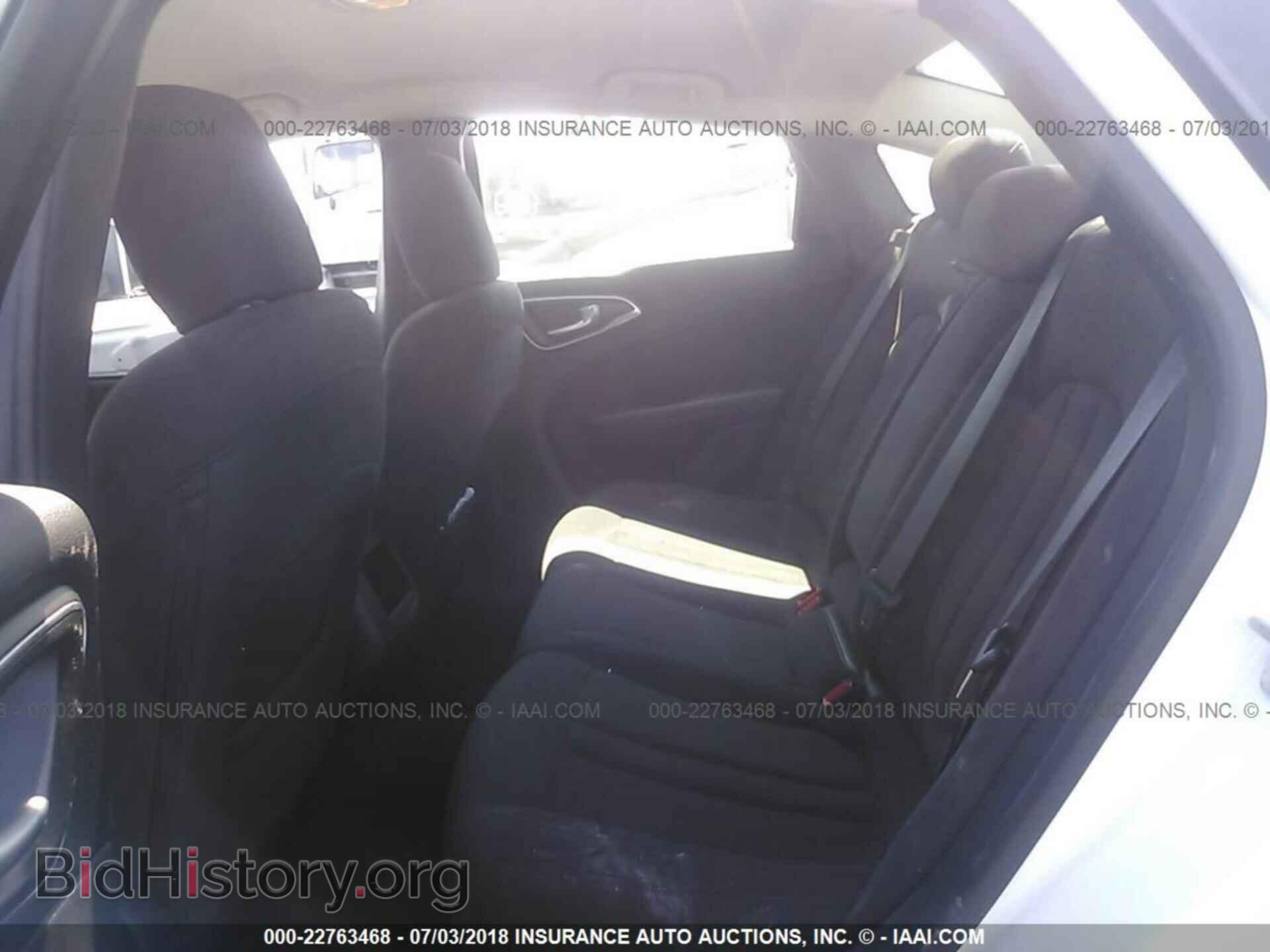 2015 Chrysler 200 - VIN: 1C3CCCABXFN747191 - Фото 8