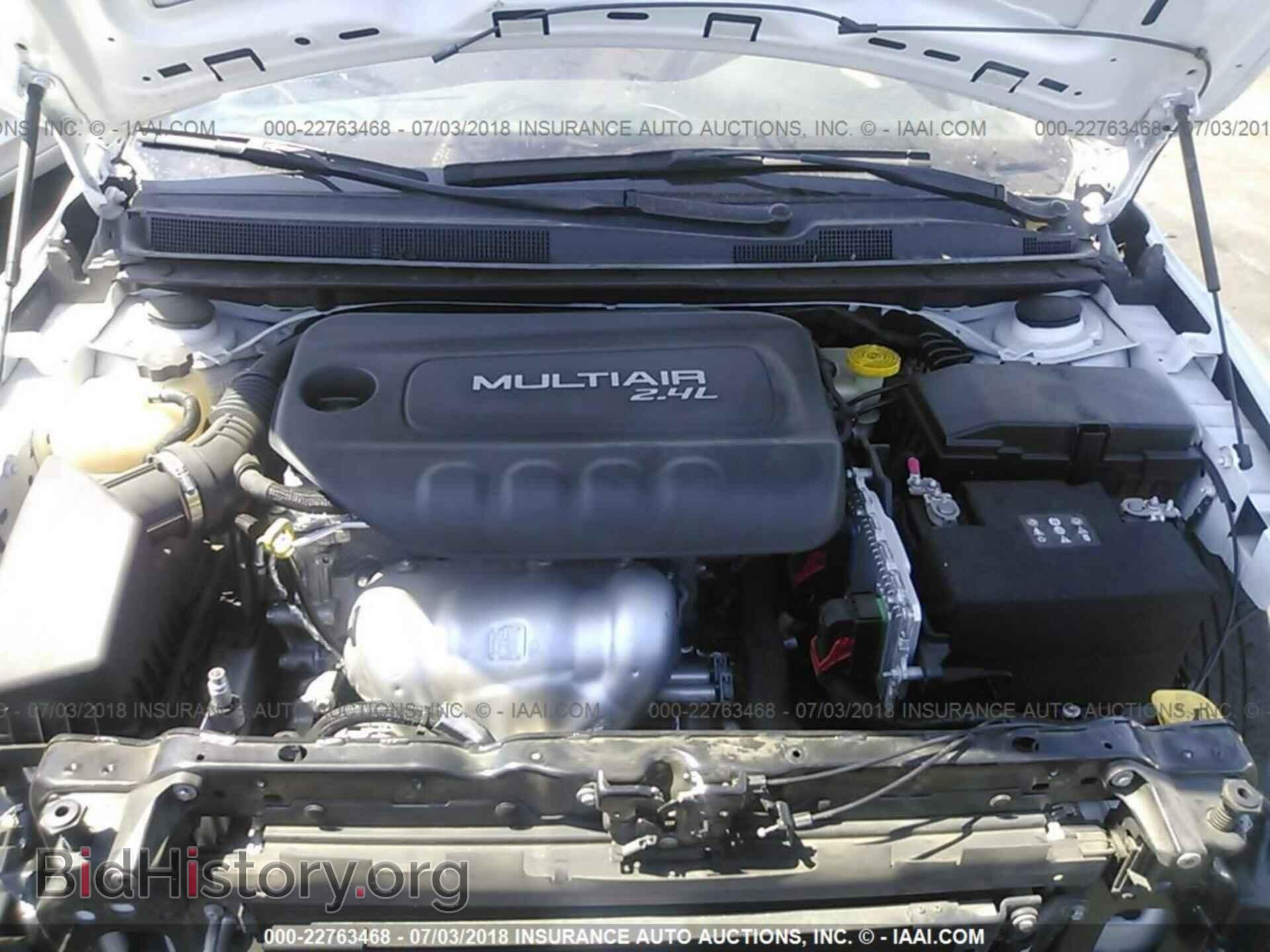 2015 Chrysler 200 - VIN: 1C3CCCABXFN747191 - Фото 10