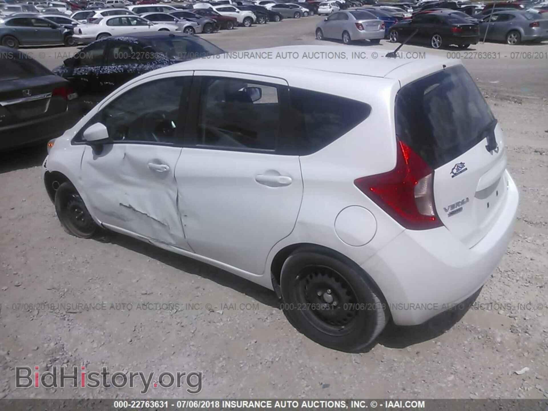 2015 Nissan Versa note - VIN: 3N1CE2CP8FL379640 - Фото 3