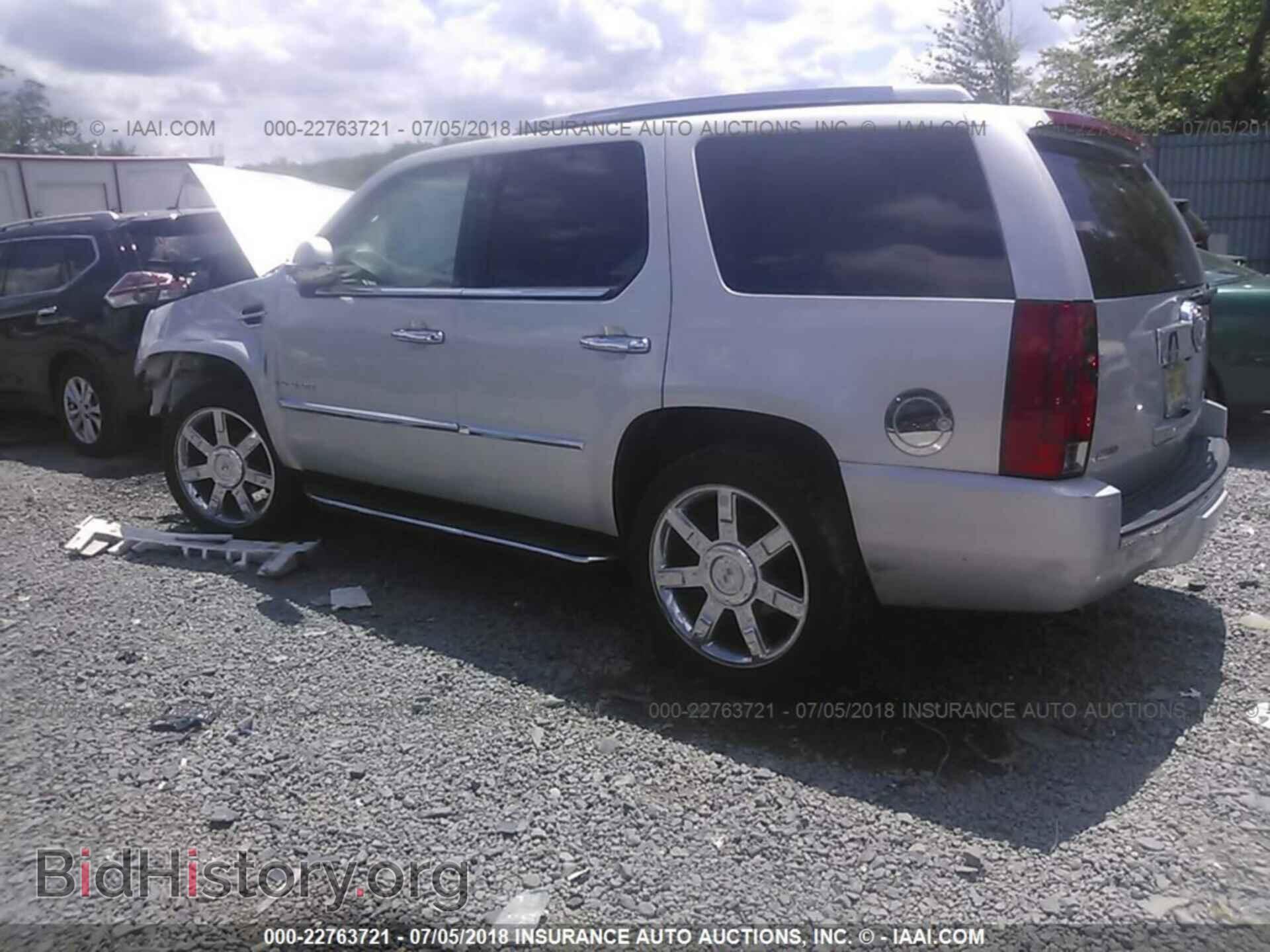 2011 CADILLAC ESCALADE - VIN: 1GYS4BEF1BR166302 - Фото 3