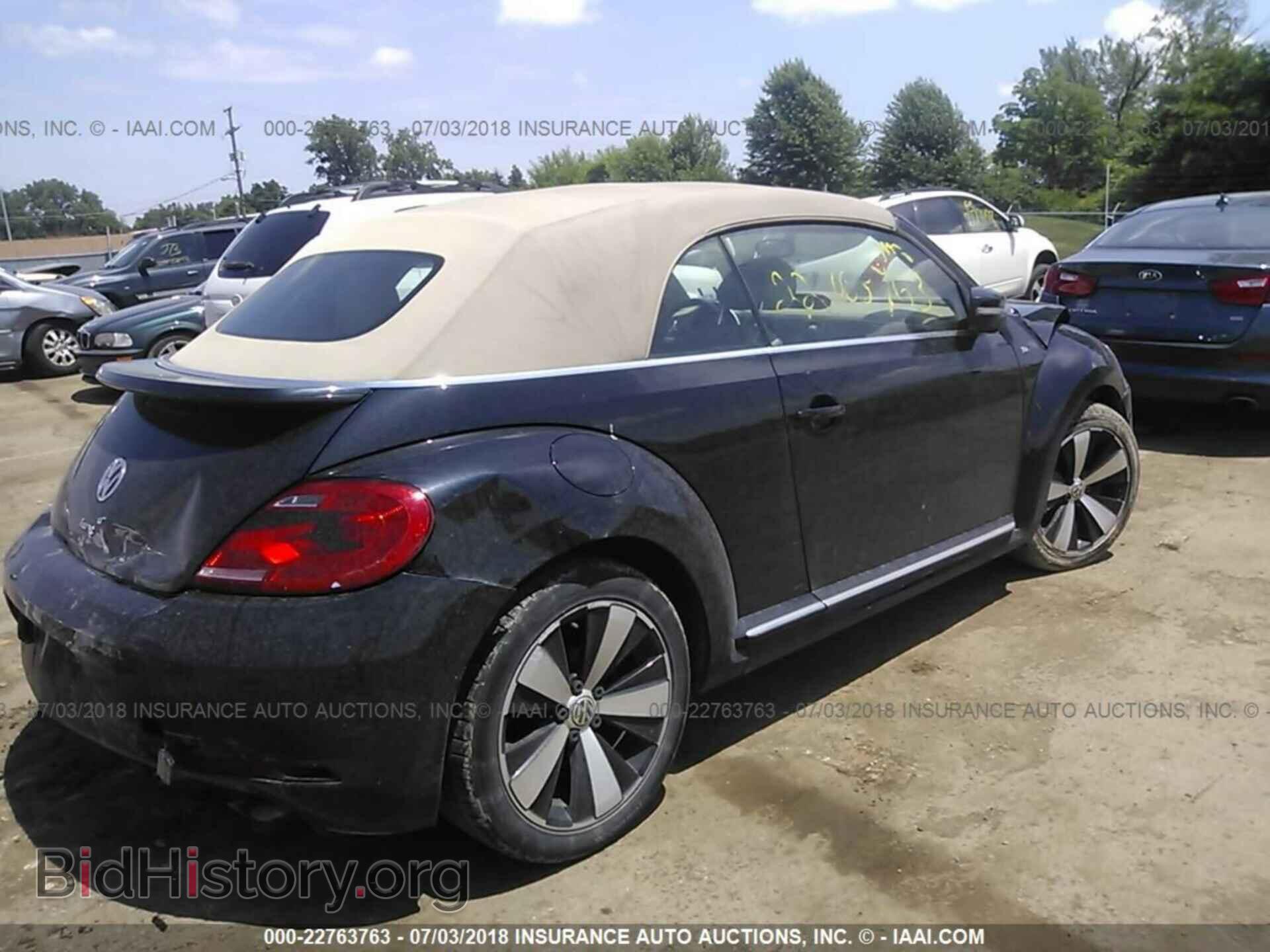 2014 Volkswagen Beetle - VIN: 3VW8T7AT9EM806285 - Фото 4
