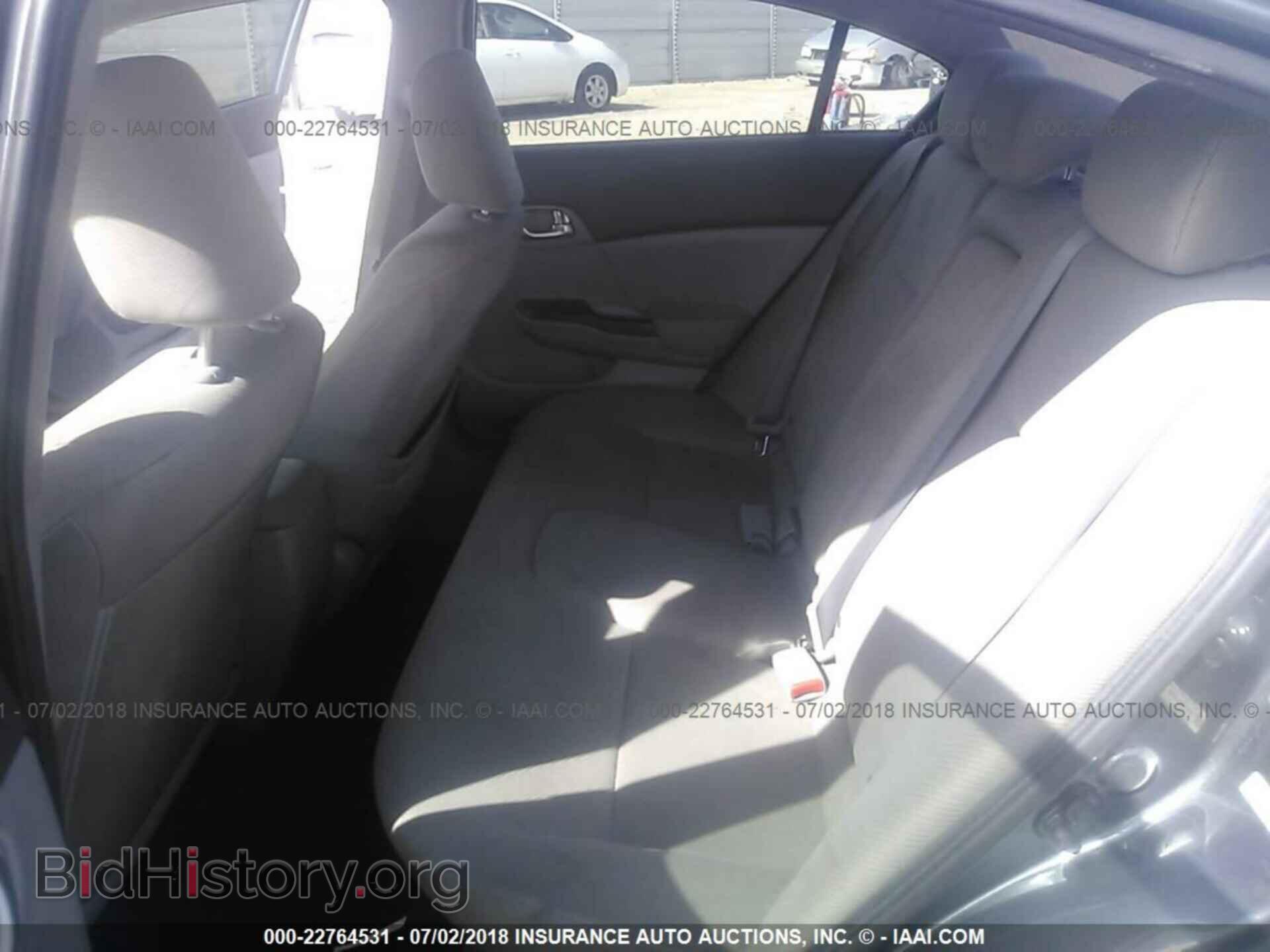 2012 Honda Civic - VIN: 19XFB2F82CE102540 - Photo 8