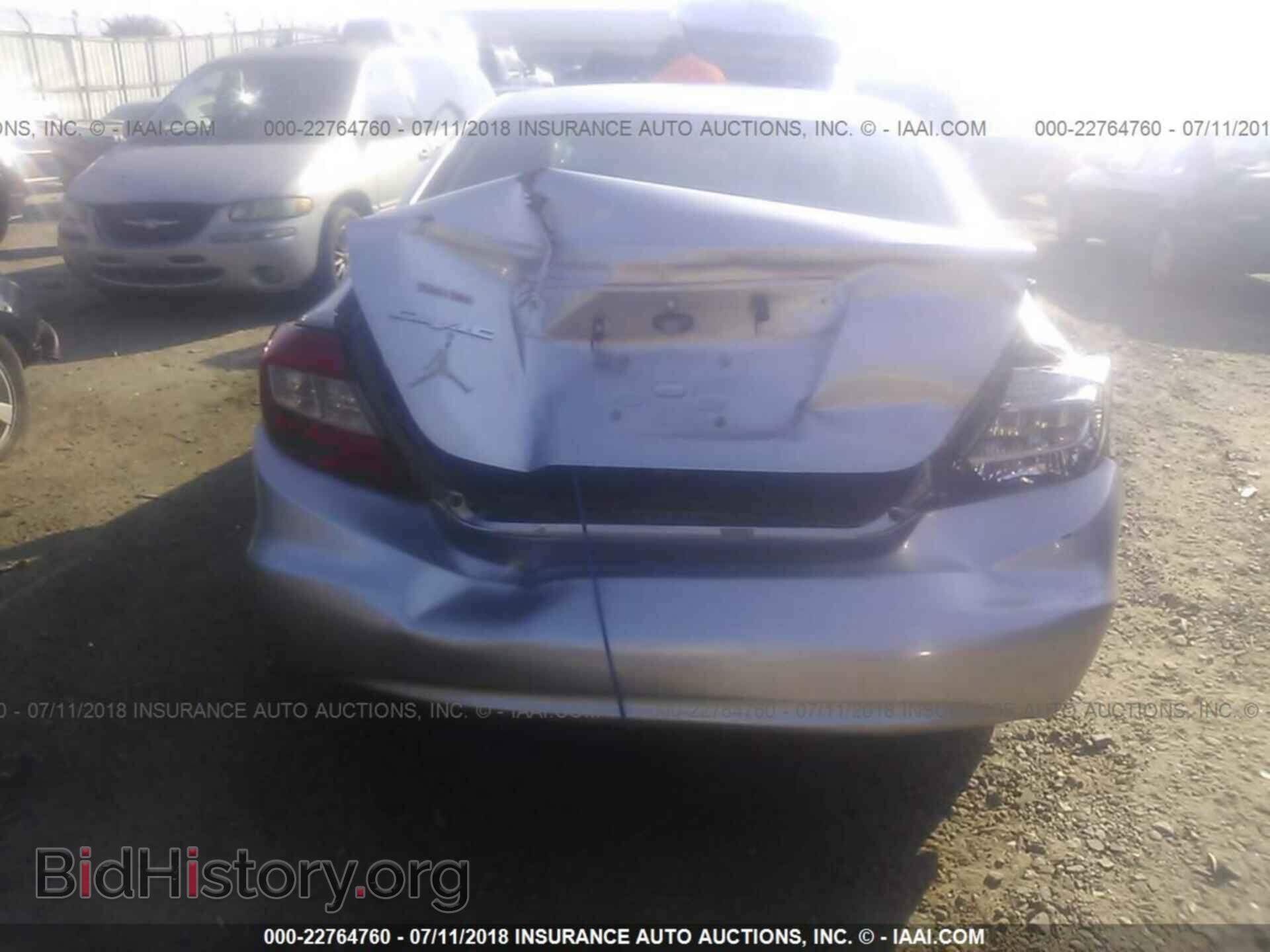 2012 Honda CIVIC (VIN 2HGFB2F85CH334295) — фото 6 из 10
