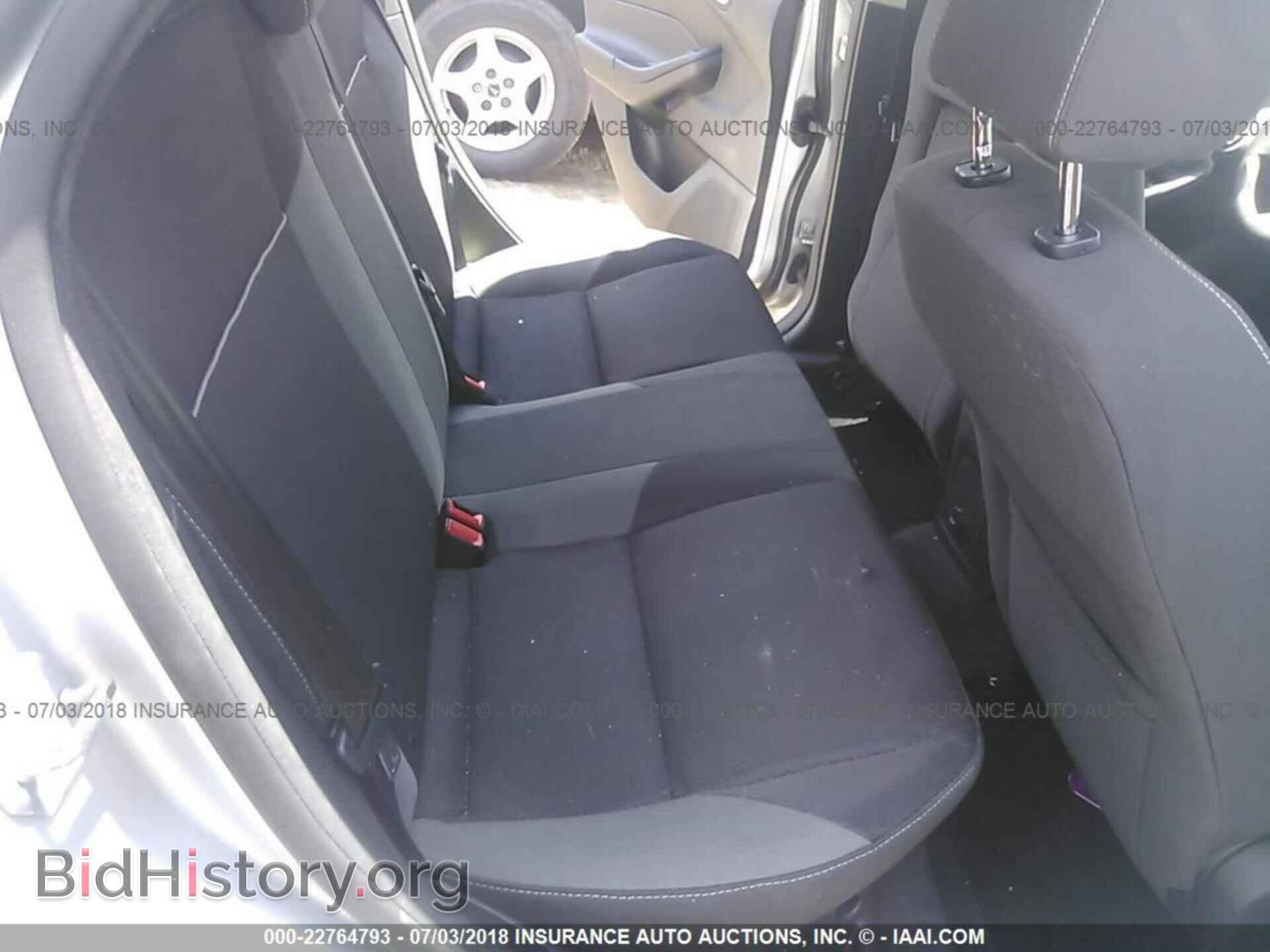 2012 Ford Focus - VIN: 1FAHP3F26CL450589 - Фото 8