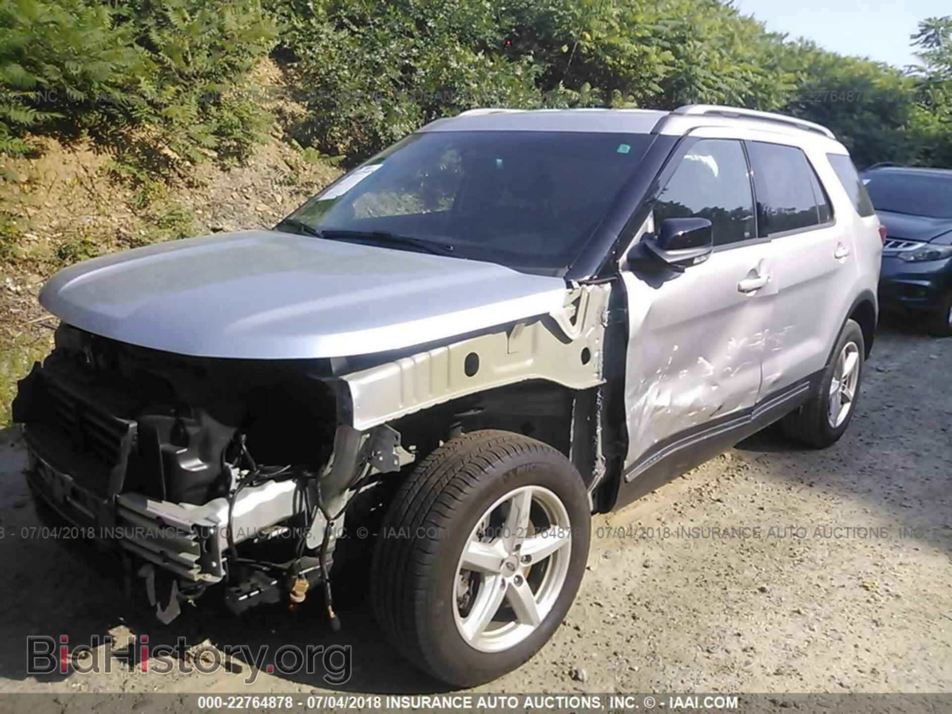 2017 Ford Explorer - VIN: 1FM5K8D8XHGB68189 - Photo 2
