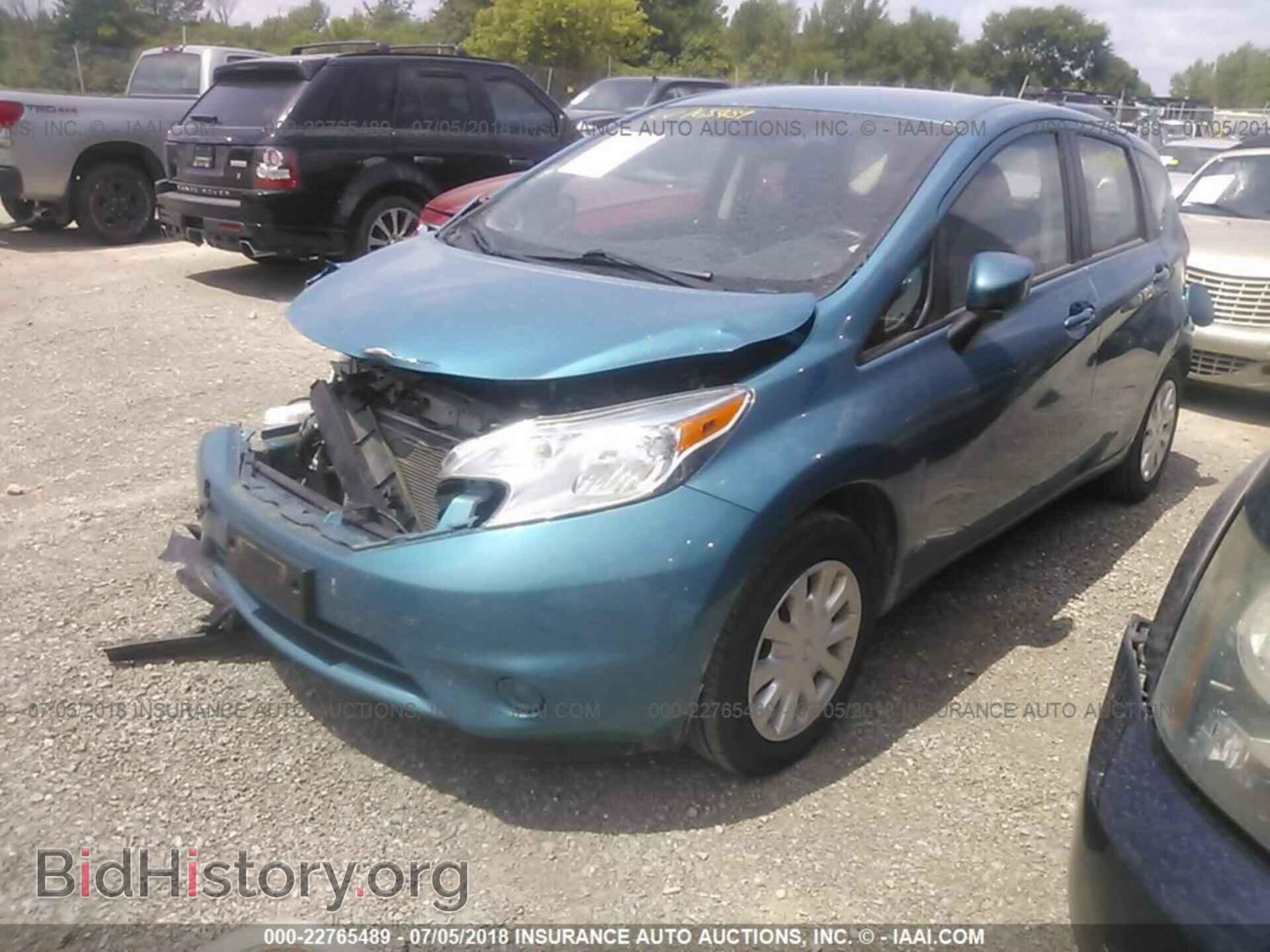 2016 Nissan Versa note - VIN: 3N1CE2CP0GL353891 - Фото 2