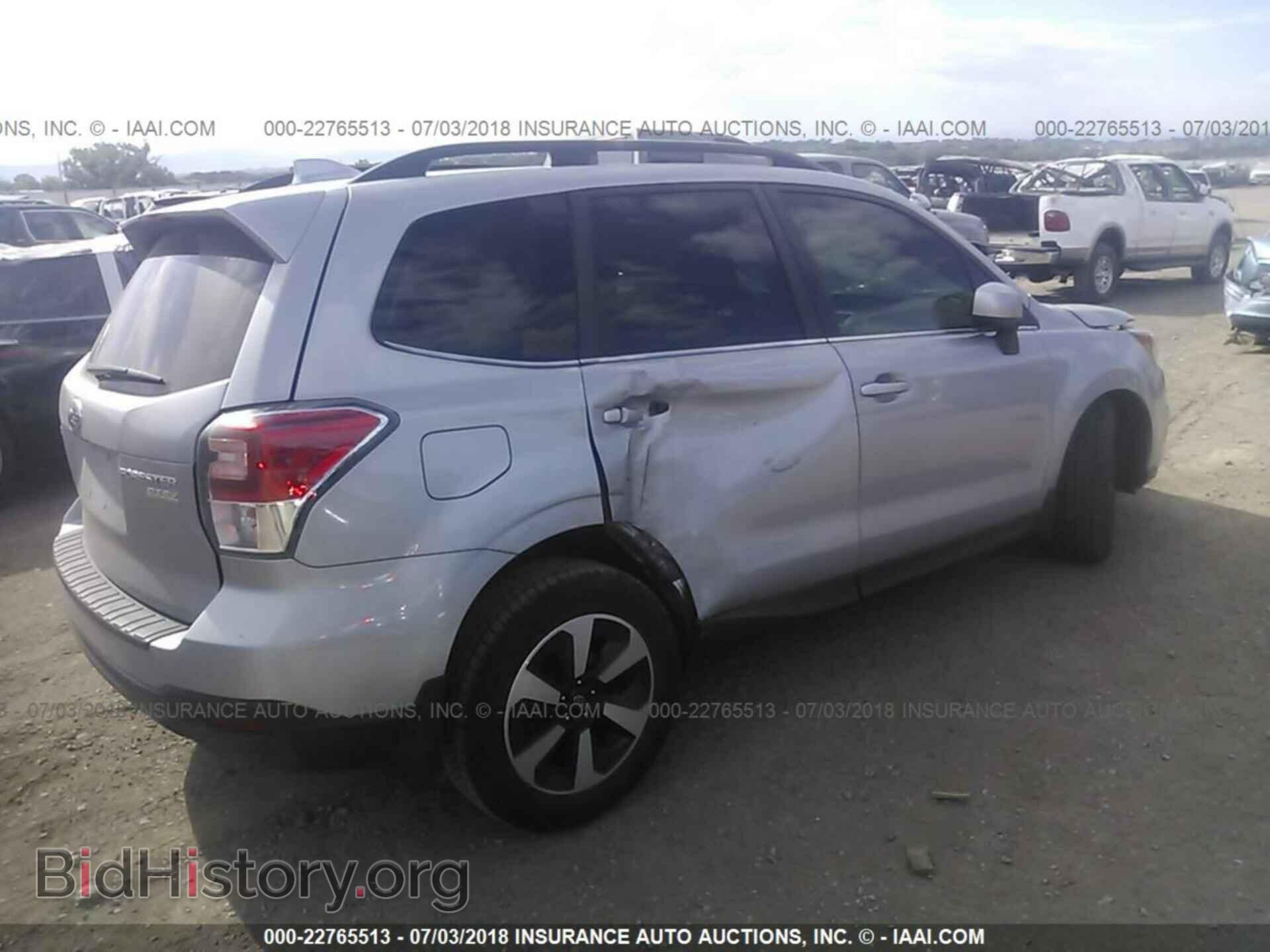 2017 Subaru Forester - VIN: JF2SJAJC0HH419081 - Photo 4